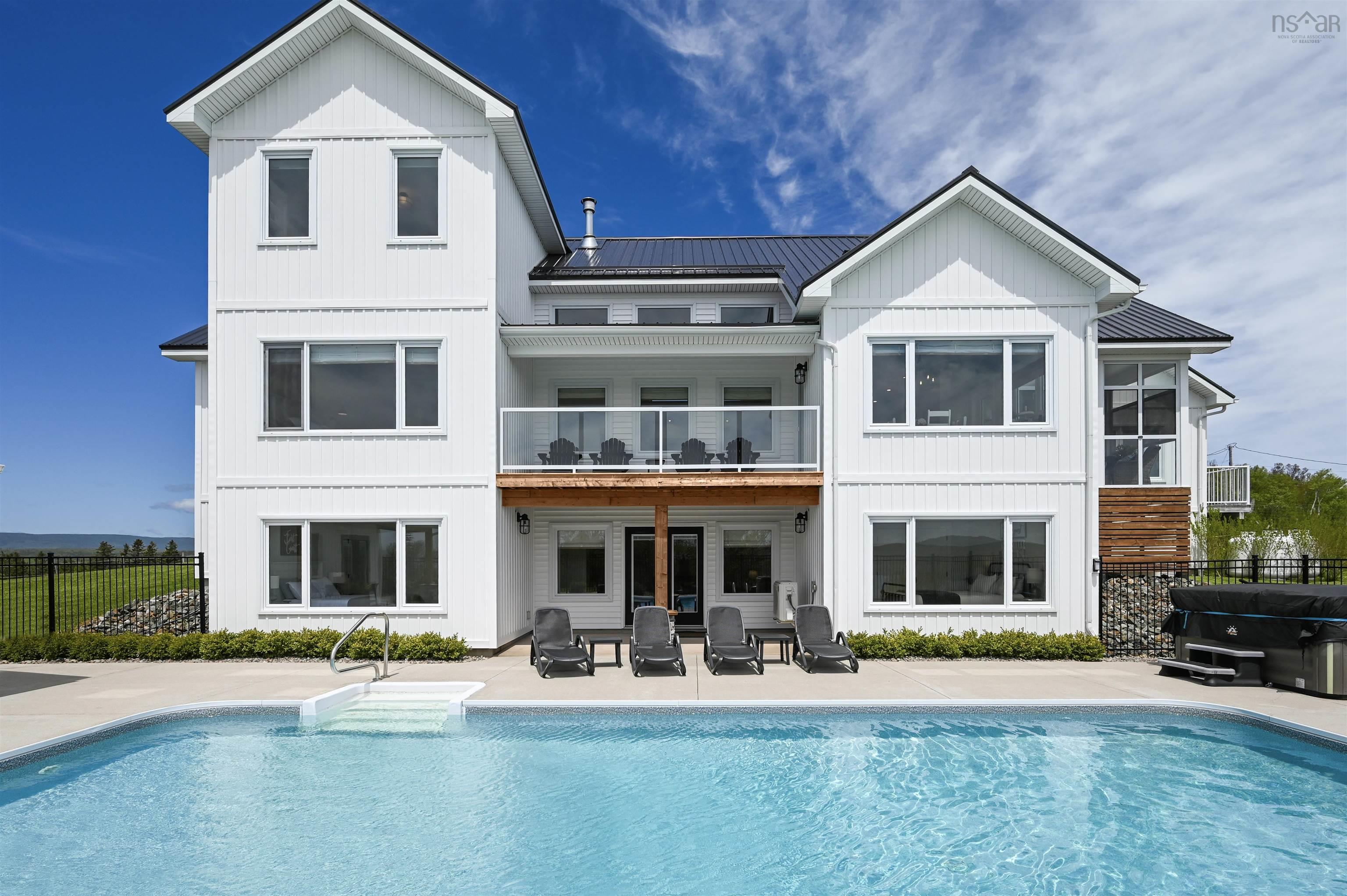 $1,465,000.00: 2000 Hillside Boularderie Road, Hillside Boularderie