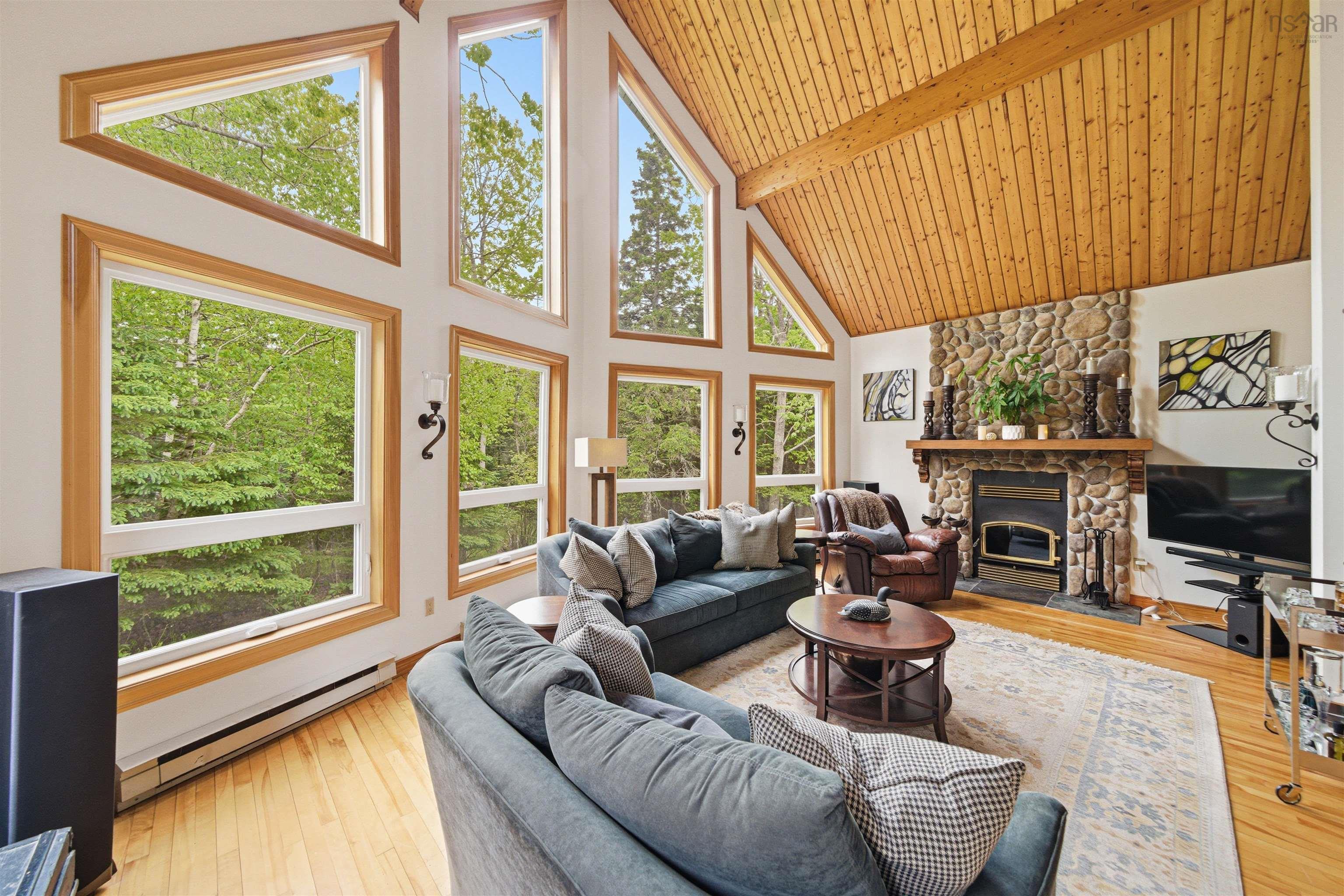 $989,900.00: 943 West Porters Lake Road, West Porters Lake