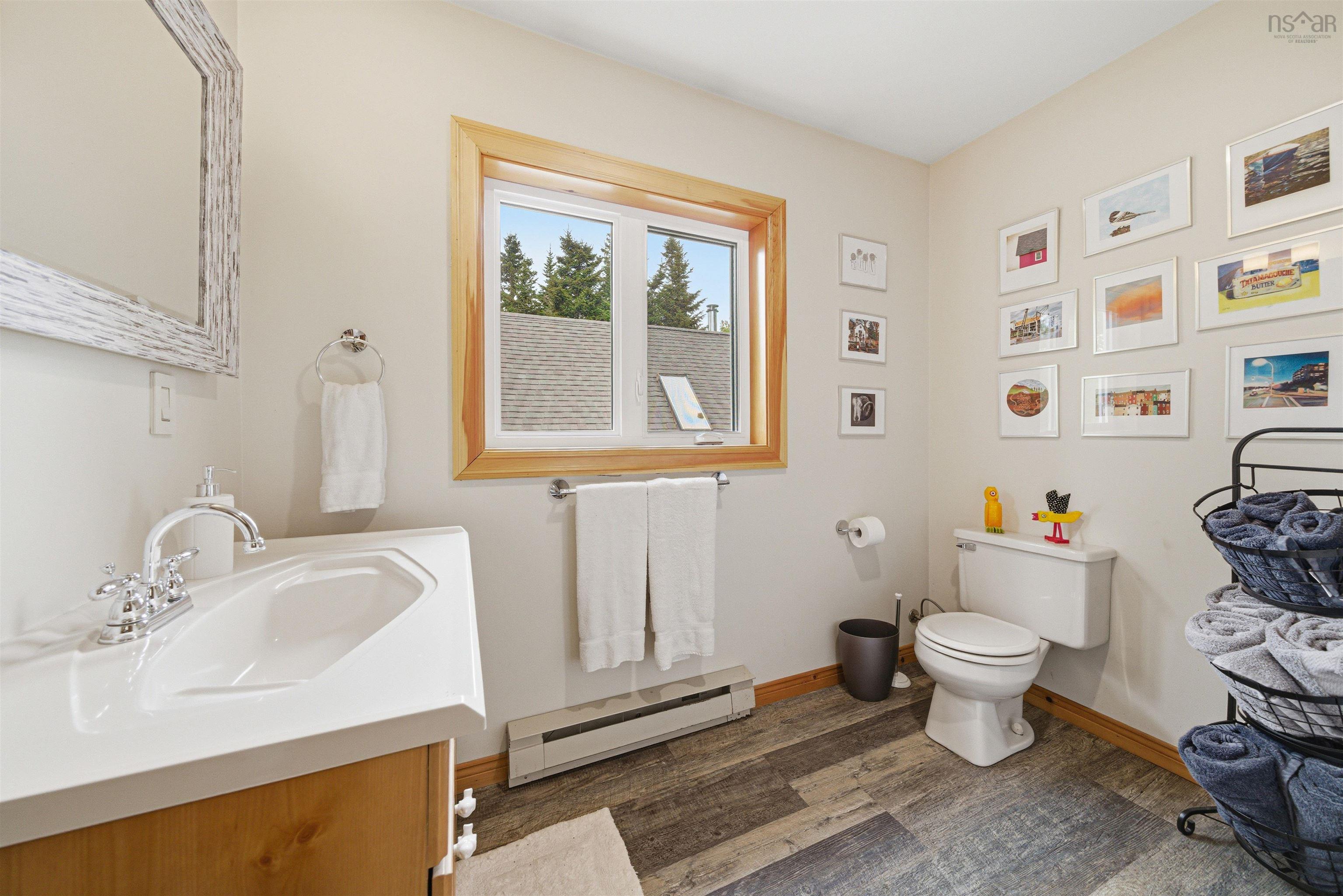 $989,900.00: 943 West Porters Lake Road, West Porters Lake