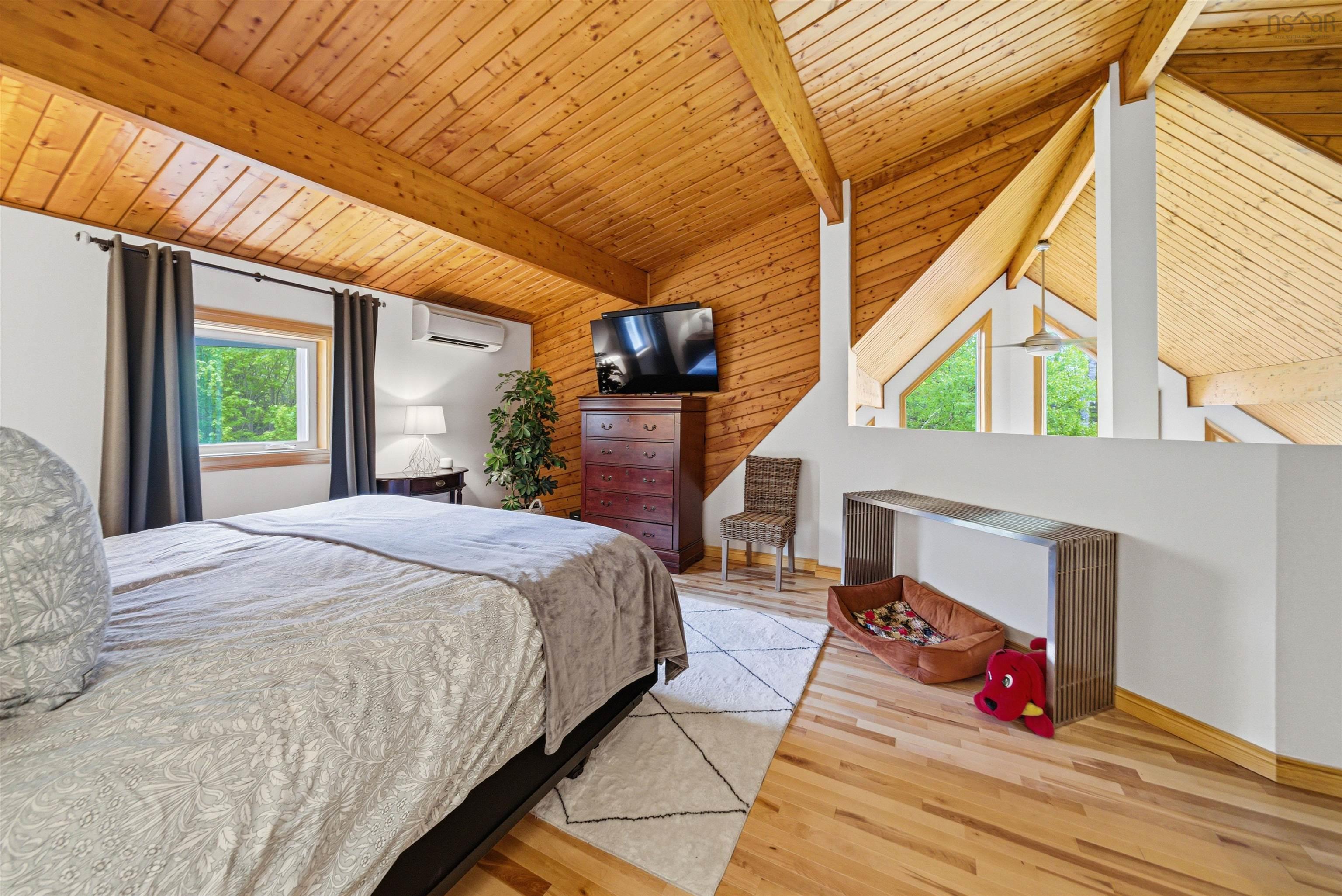$989,900.00: 943 West Porters Lake Road, West Porters Lake
