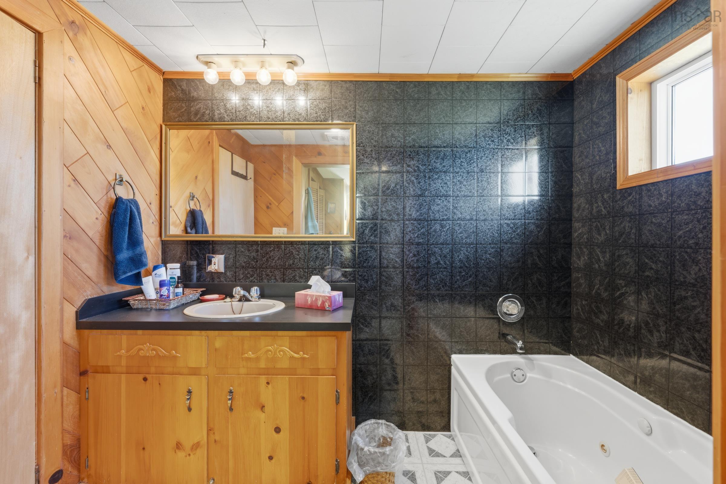 $269,000.00: 980 Highway 304, Overton