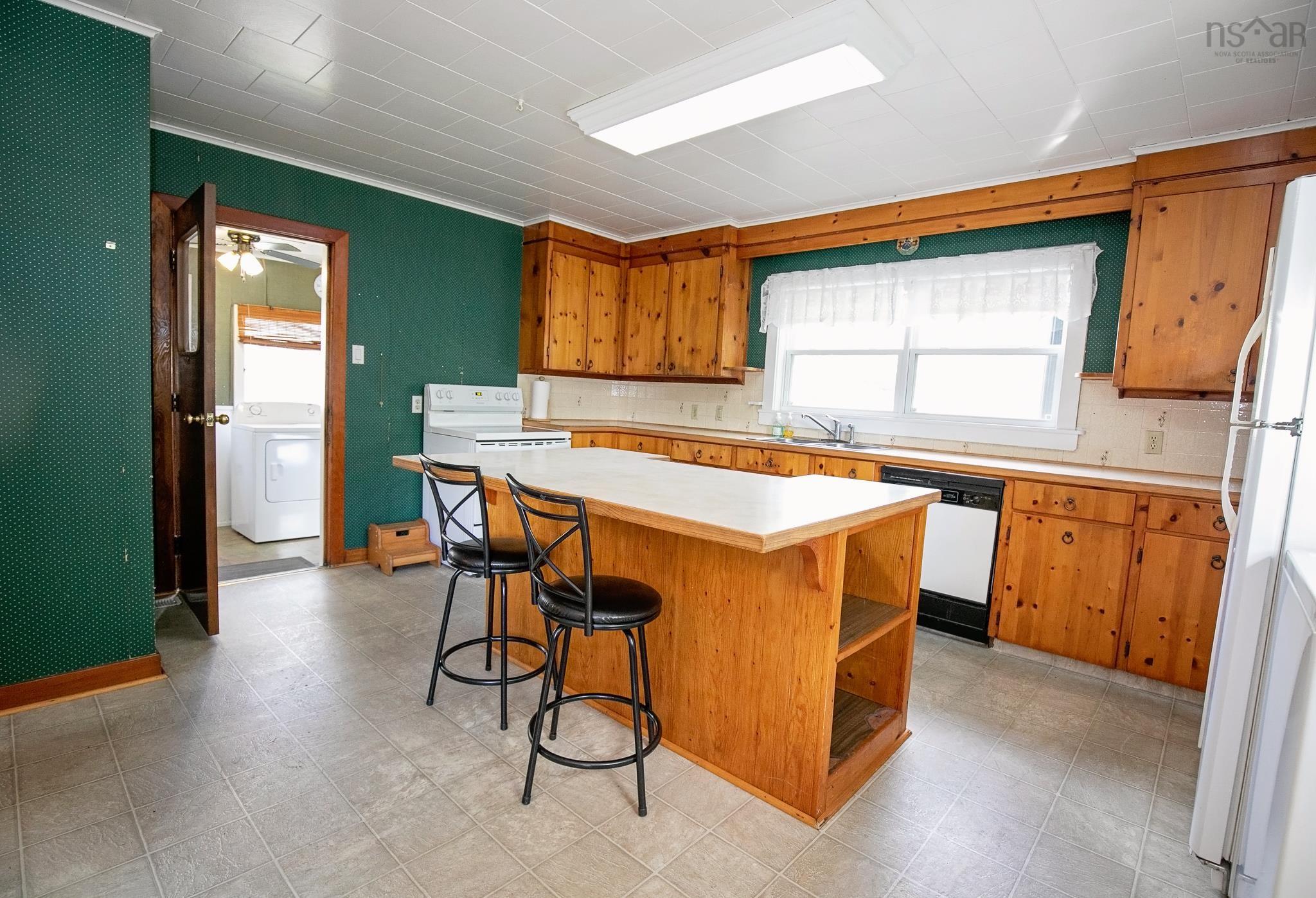 $179,900.00: 14 Clifford Street, Amherst