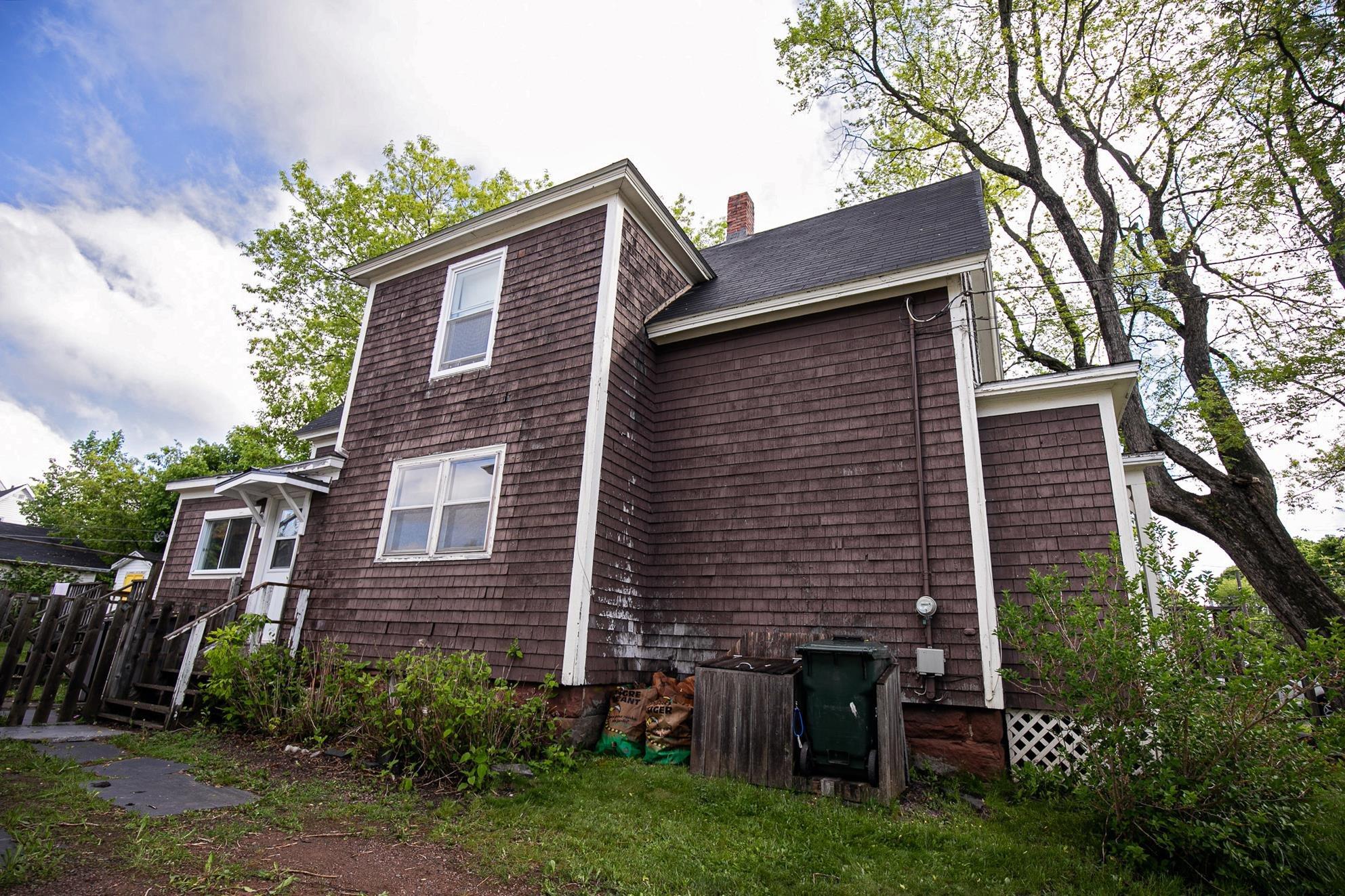 $179,900.00: 14 Clifford Street, Amherst
