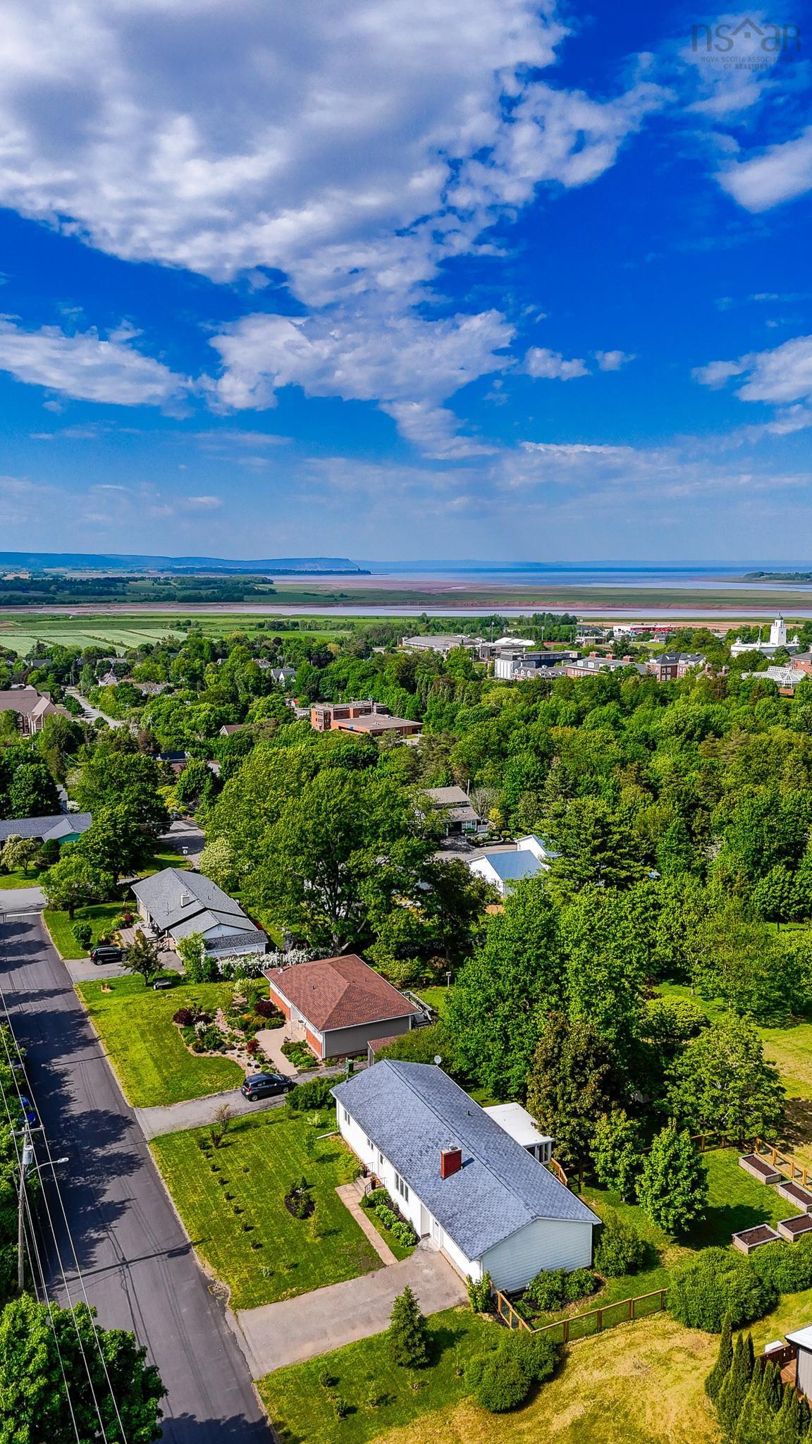 $699,000.00: 5 Grandview Drive, Wolfville