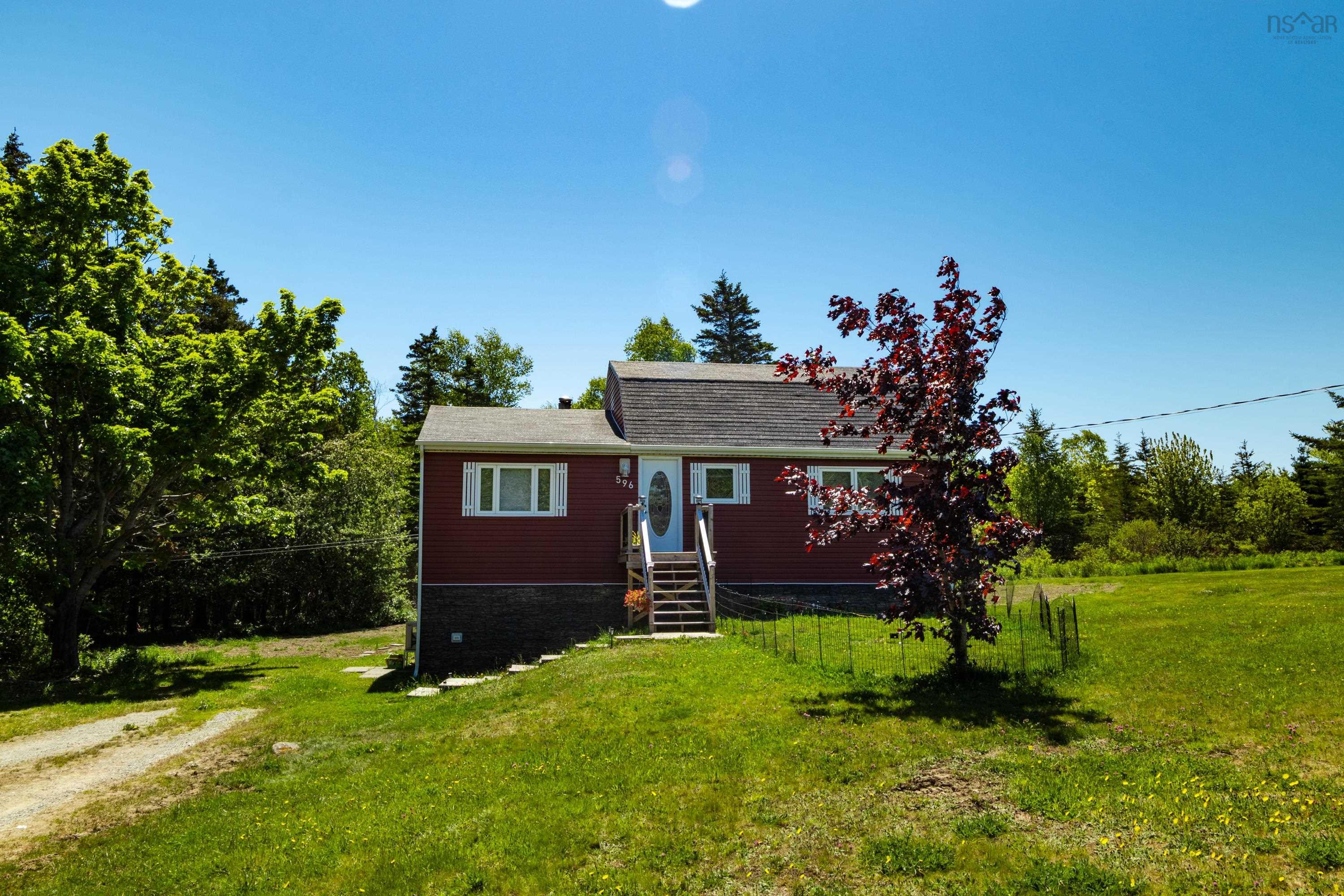 $239,000.00: 596 New Edinburgh Road, New Edinburgh