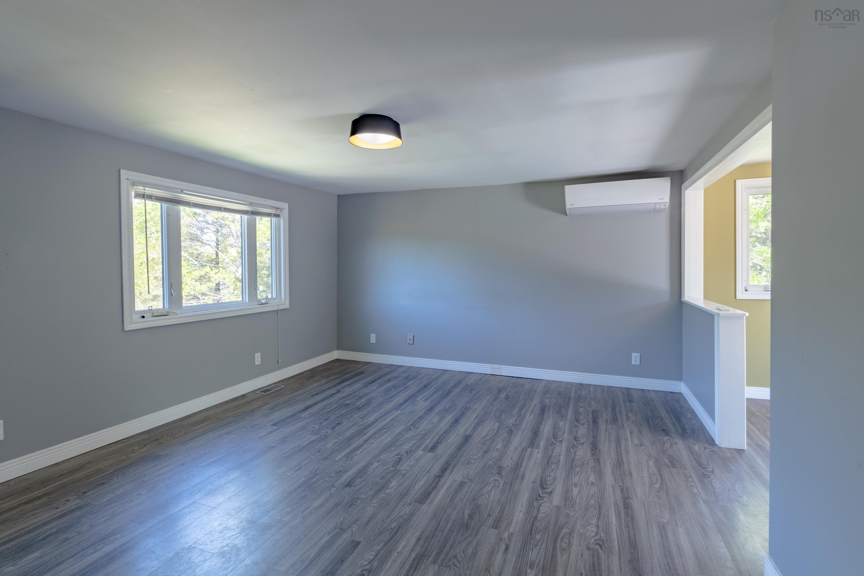 $239,000.00: 596 New Edinburgh Road, New Edinburgh
