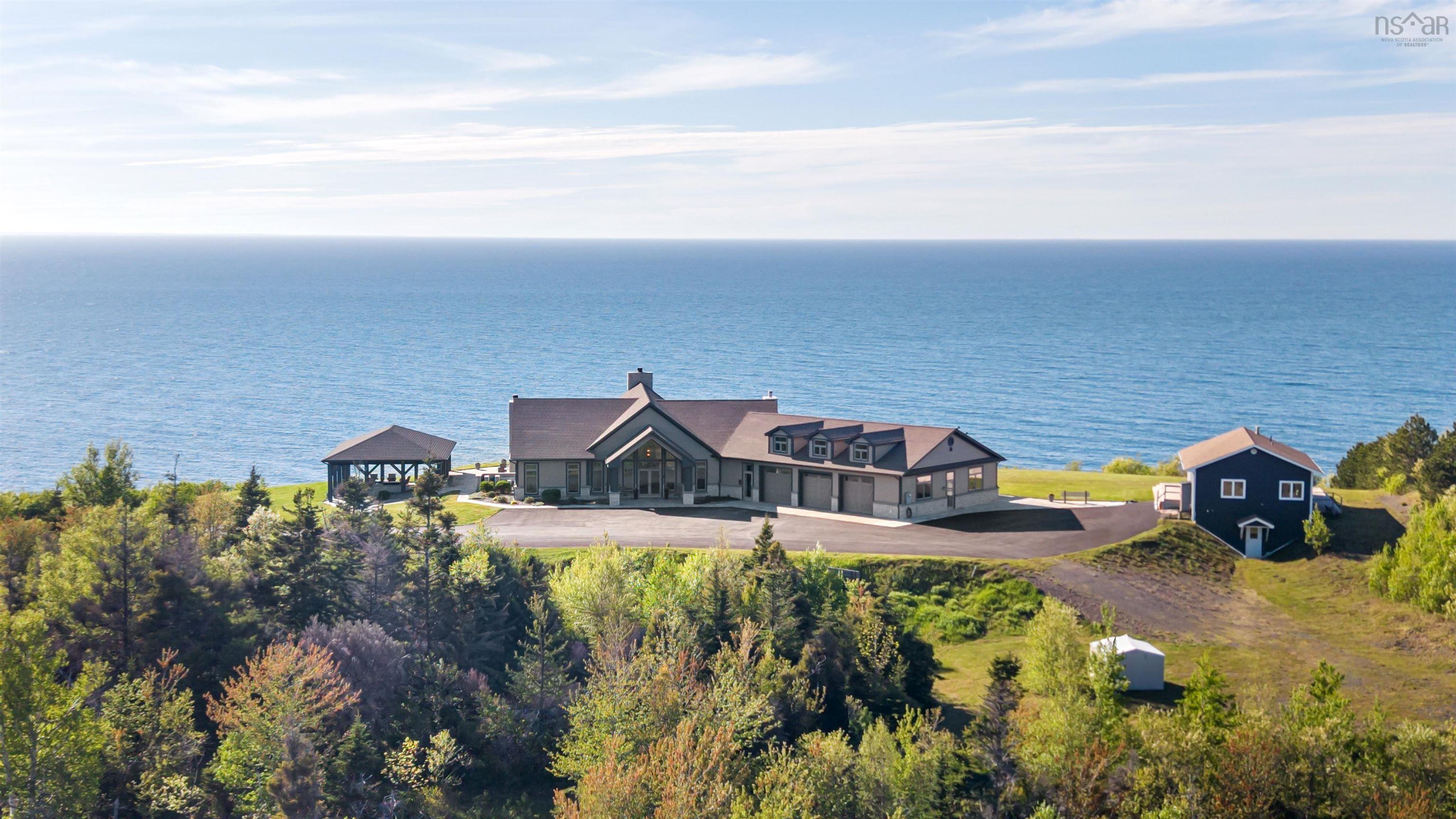 $1,950,000.00: 8482 Highway 337, Georgeville