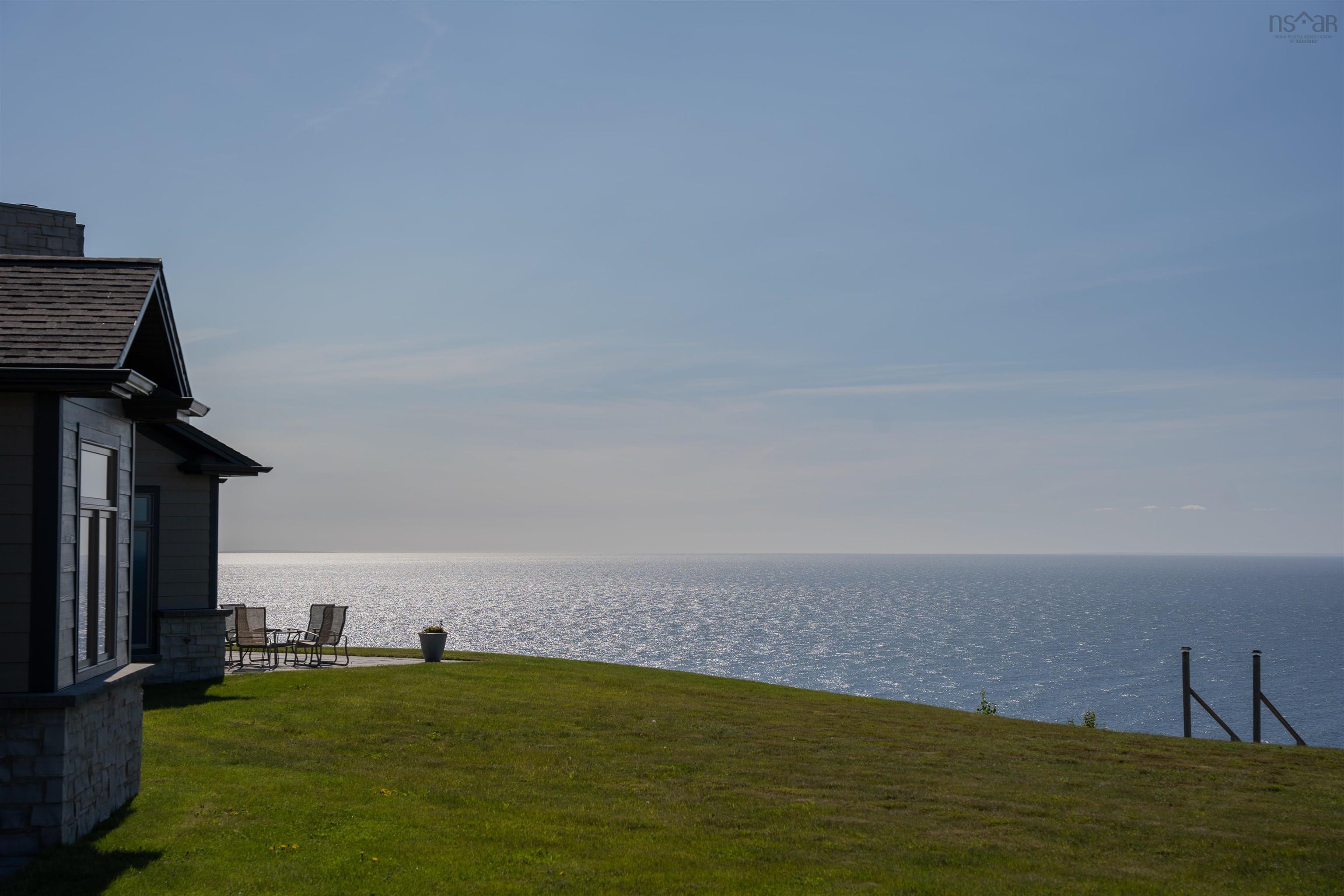 $1,950,000.00: 8482 Highway 337, Georgeville