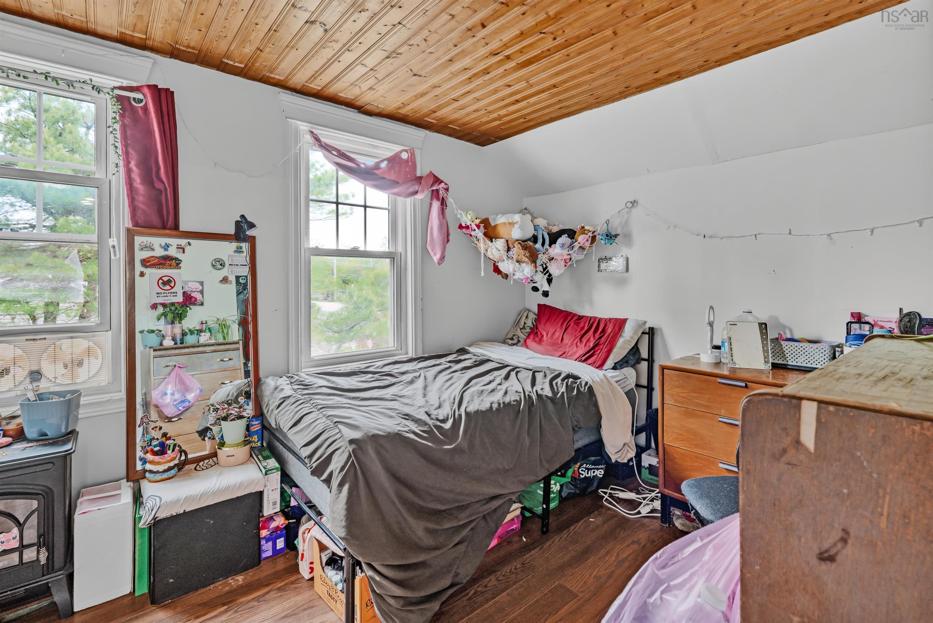 $379,900.00: 8628 Highway 7 Highway E, Musquodoboit Harbour