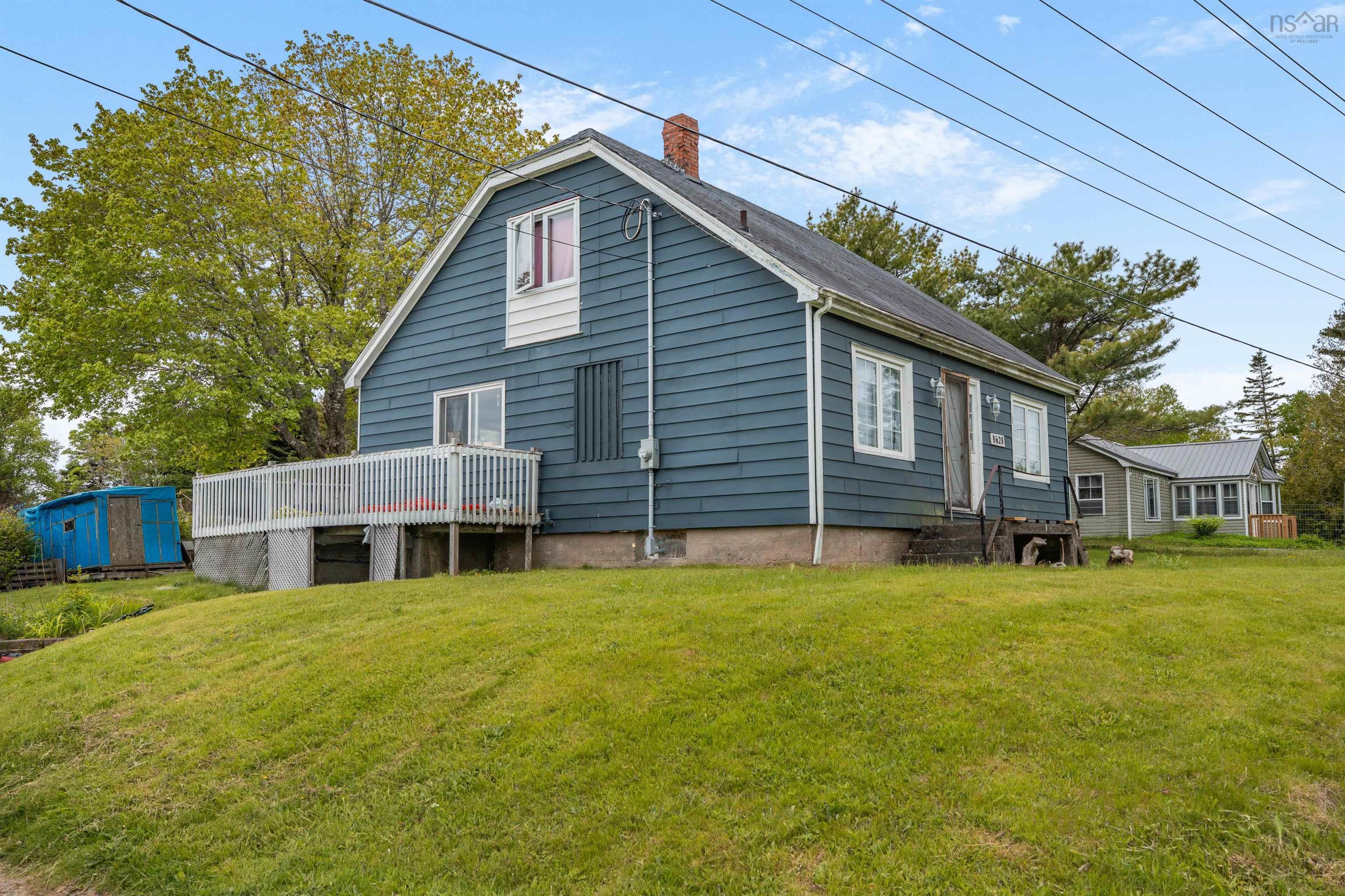 $379,900.00: 8628 Highway 7 Highway E, Musquodoboit Harbour