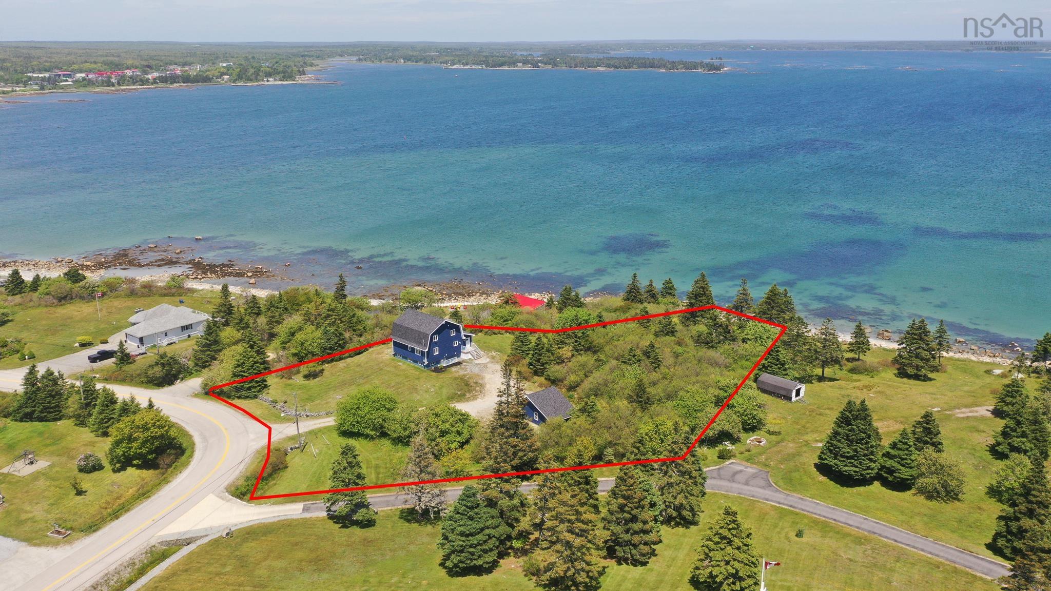 $749,000.00: 91 McGray Avenue, North East Point