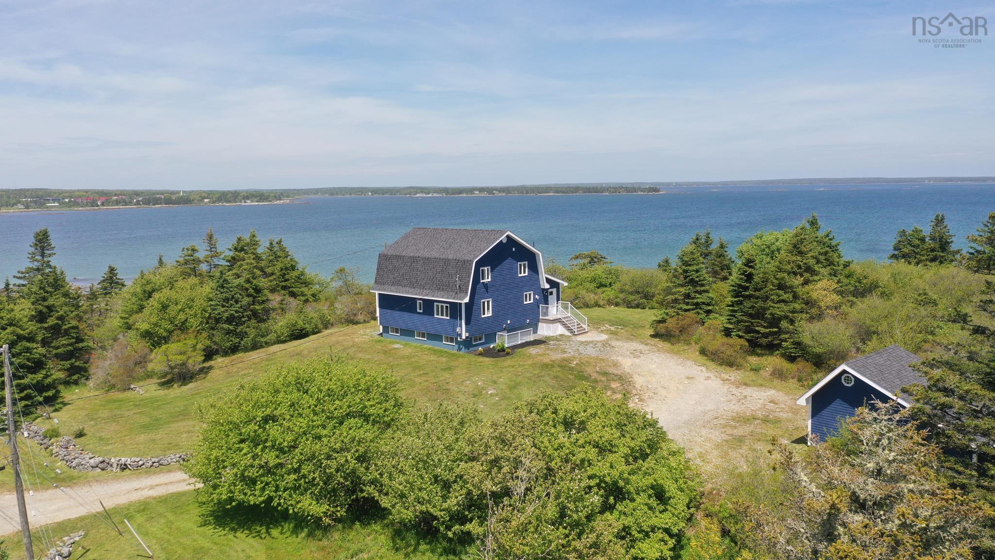 $749,000.00: 91 McGray Avenue, North East Point