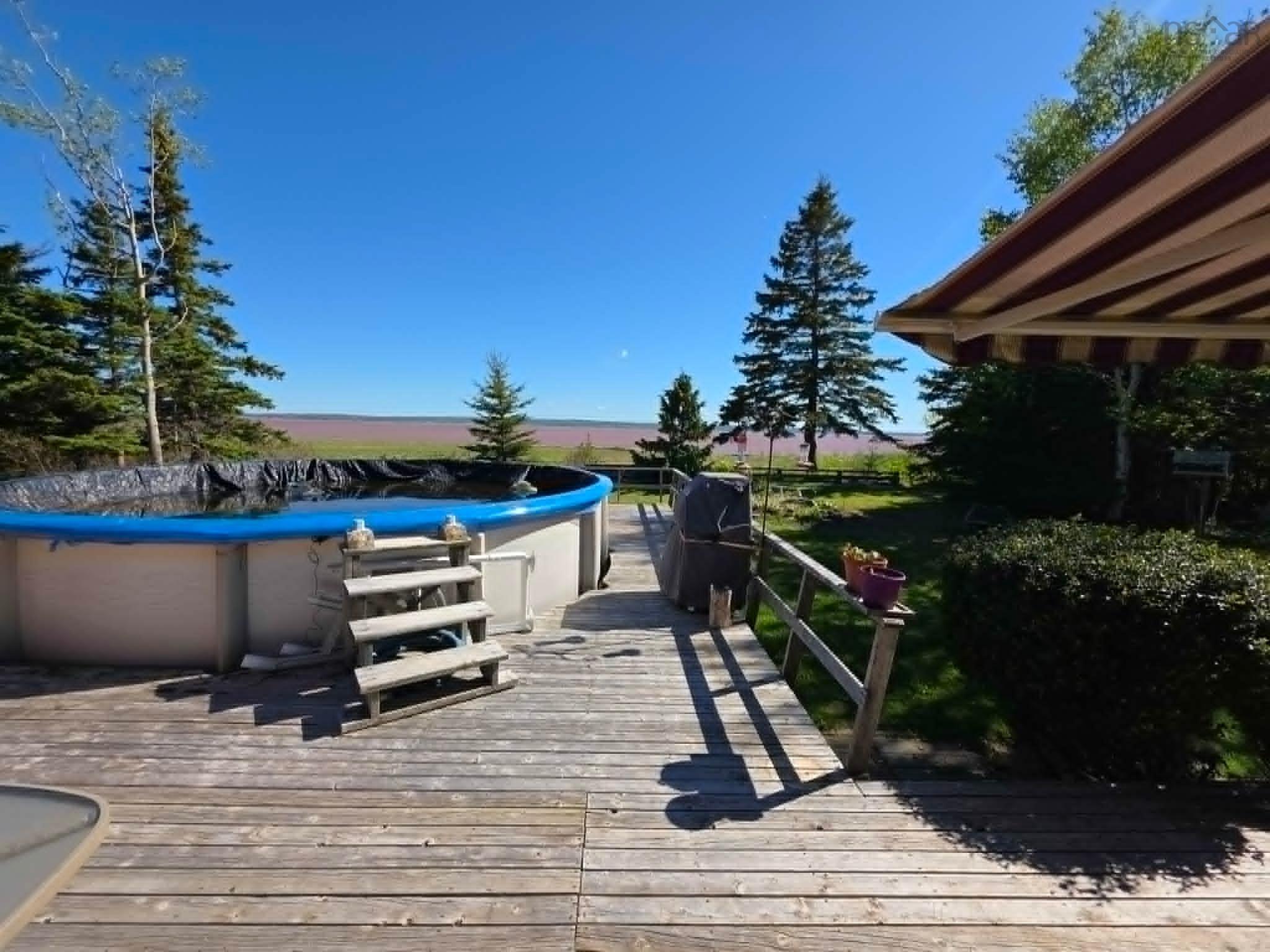 $389,900.00: 251 Bayview Drive, Little Dyke