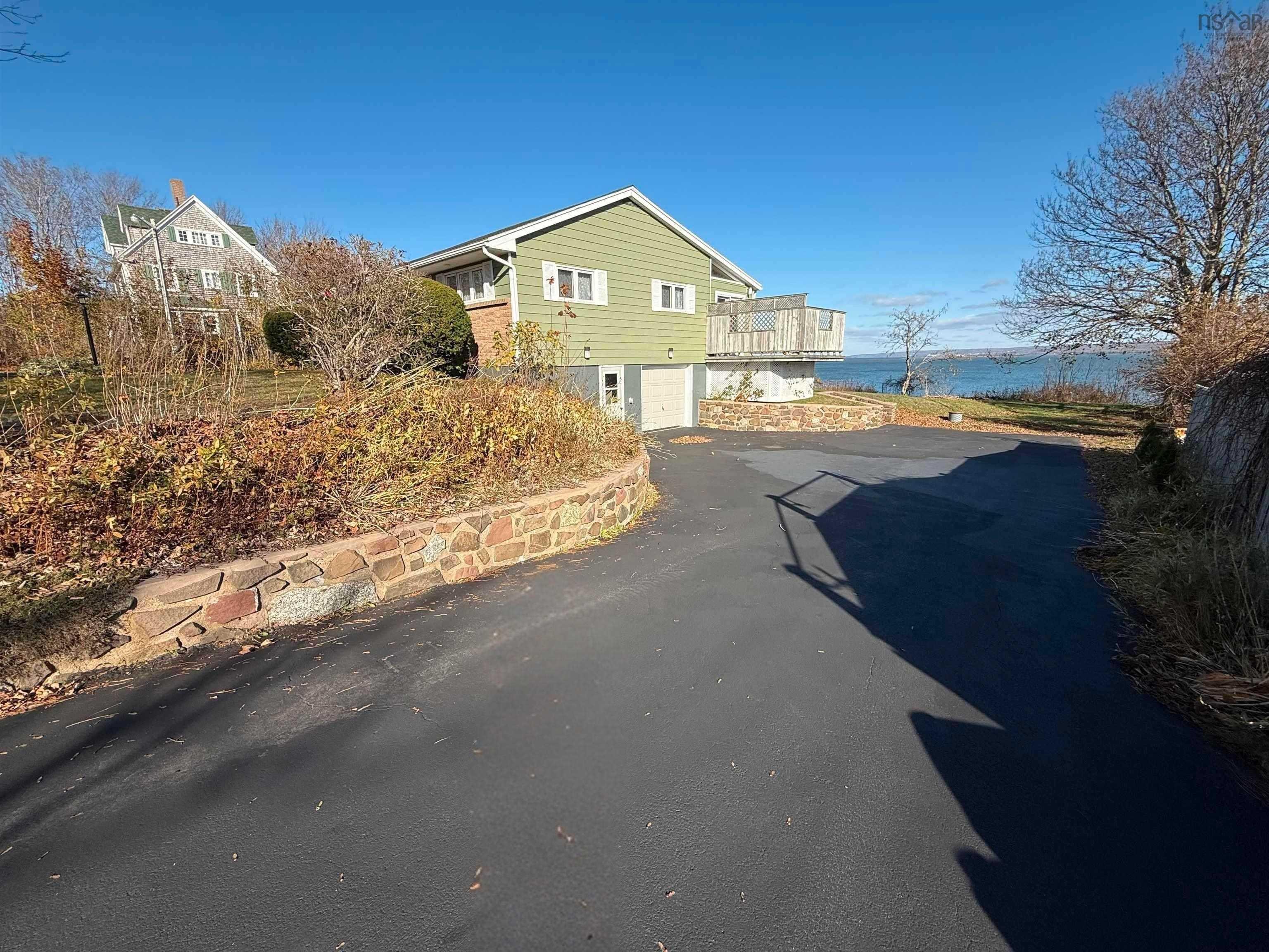 $525,000.00: 42 Montague Row, Digby