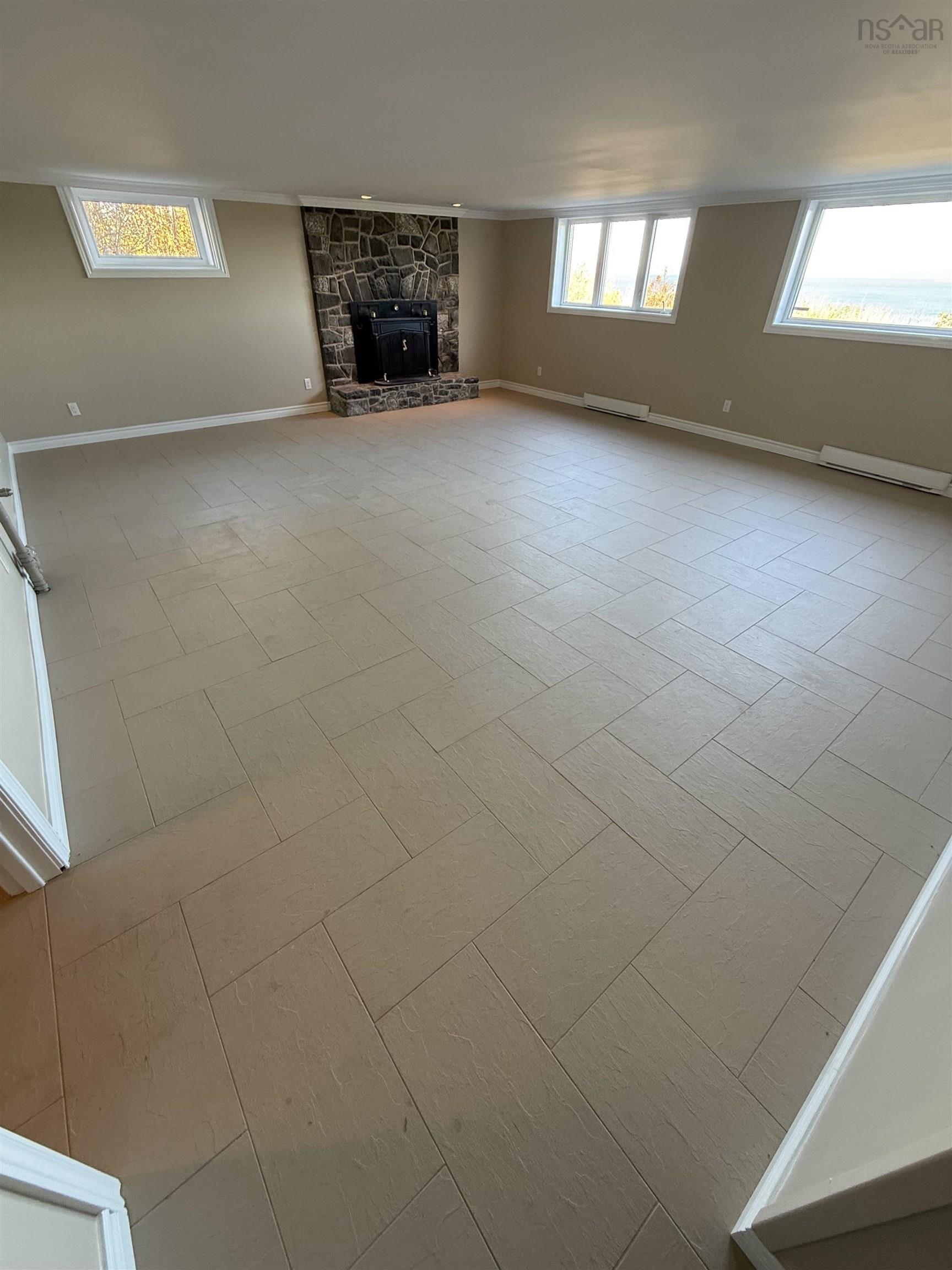 $525,000.00: 42 Montague Row, Digby