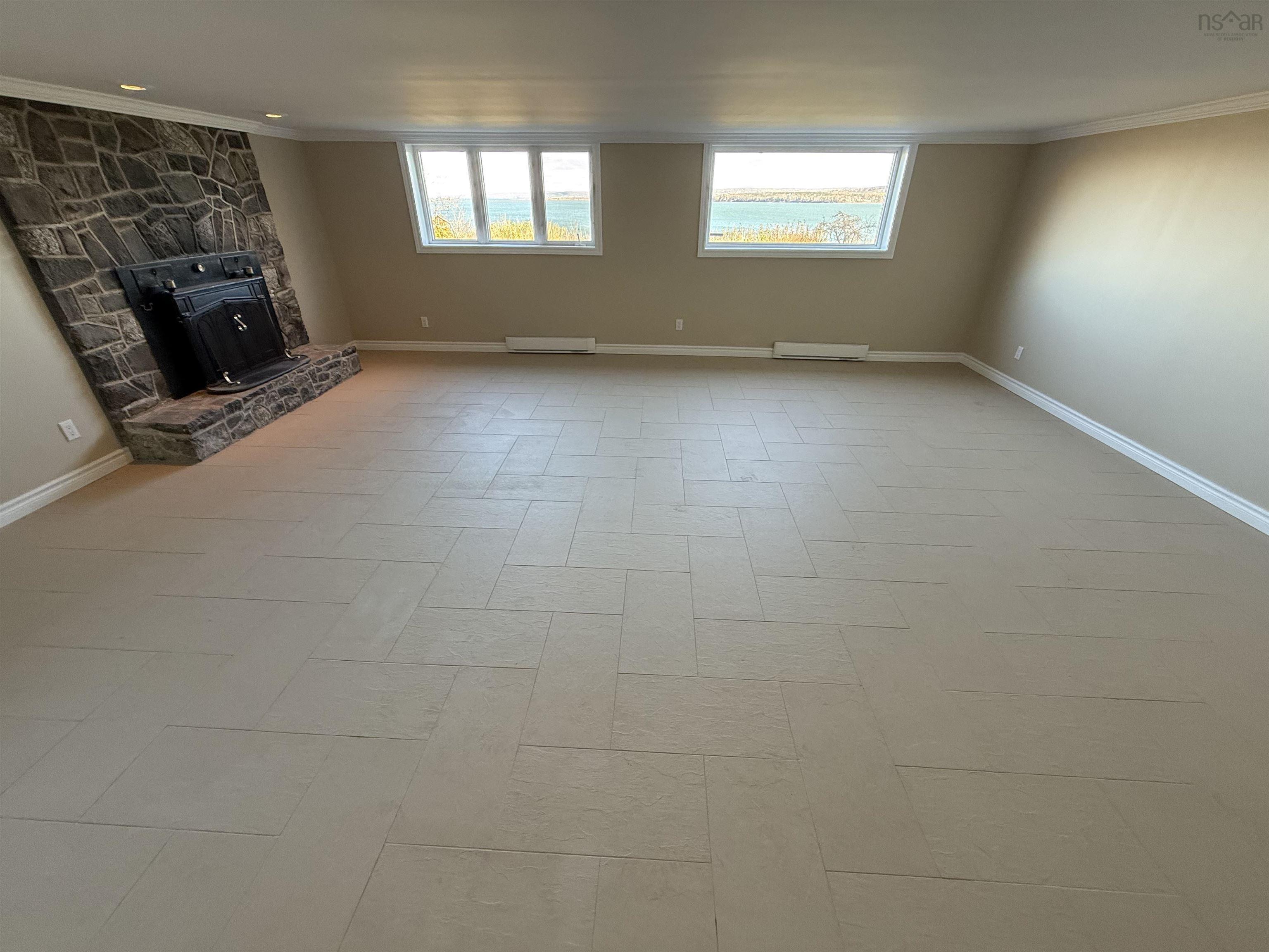 $525,000.00: 42 Montague Row, Digby