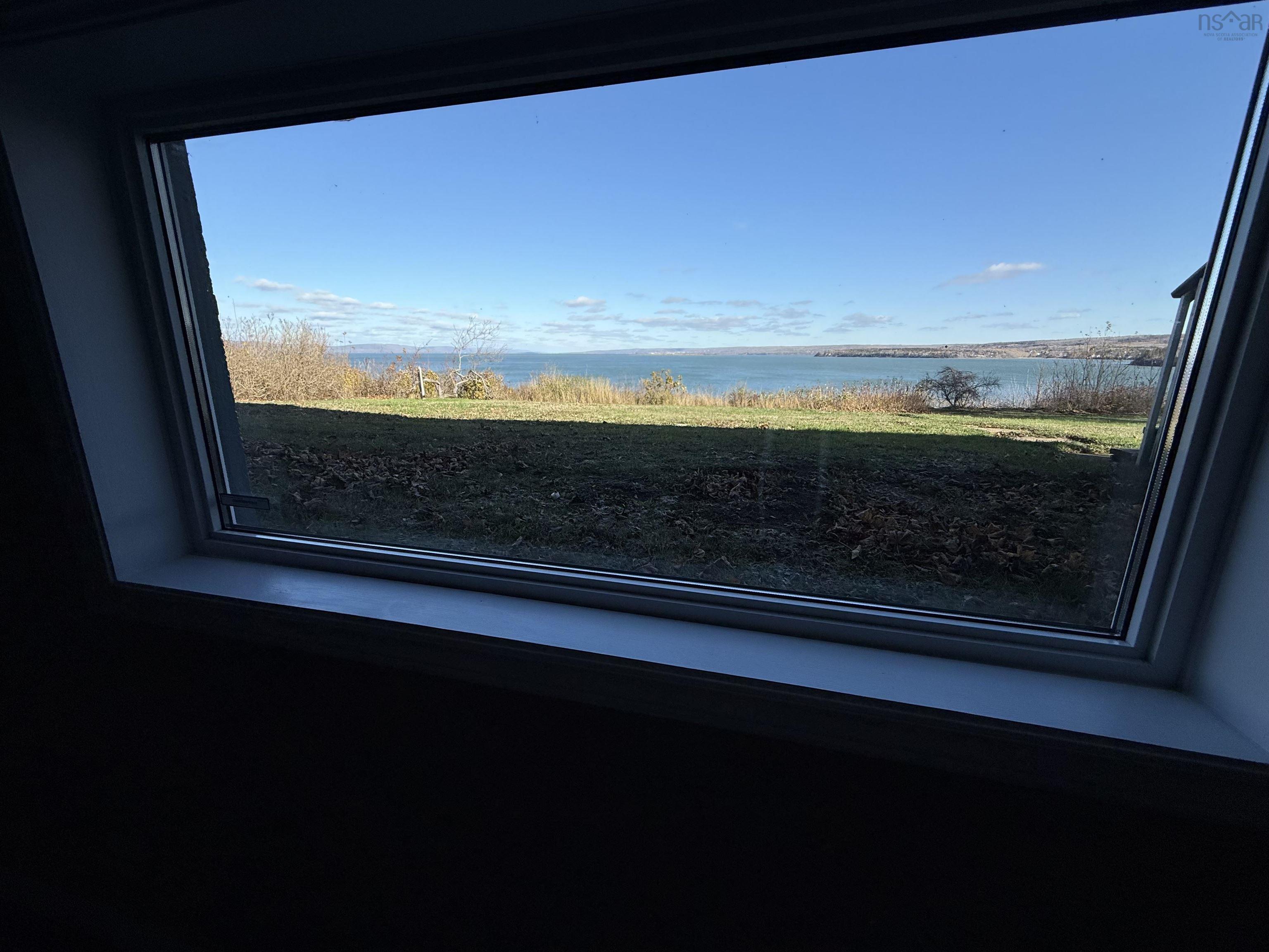 $525,000.00: 42 Montague Row, Digby