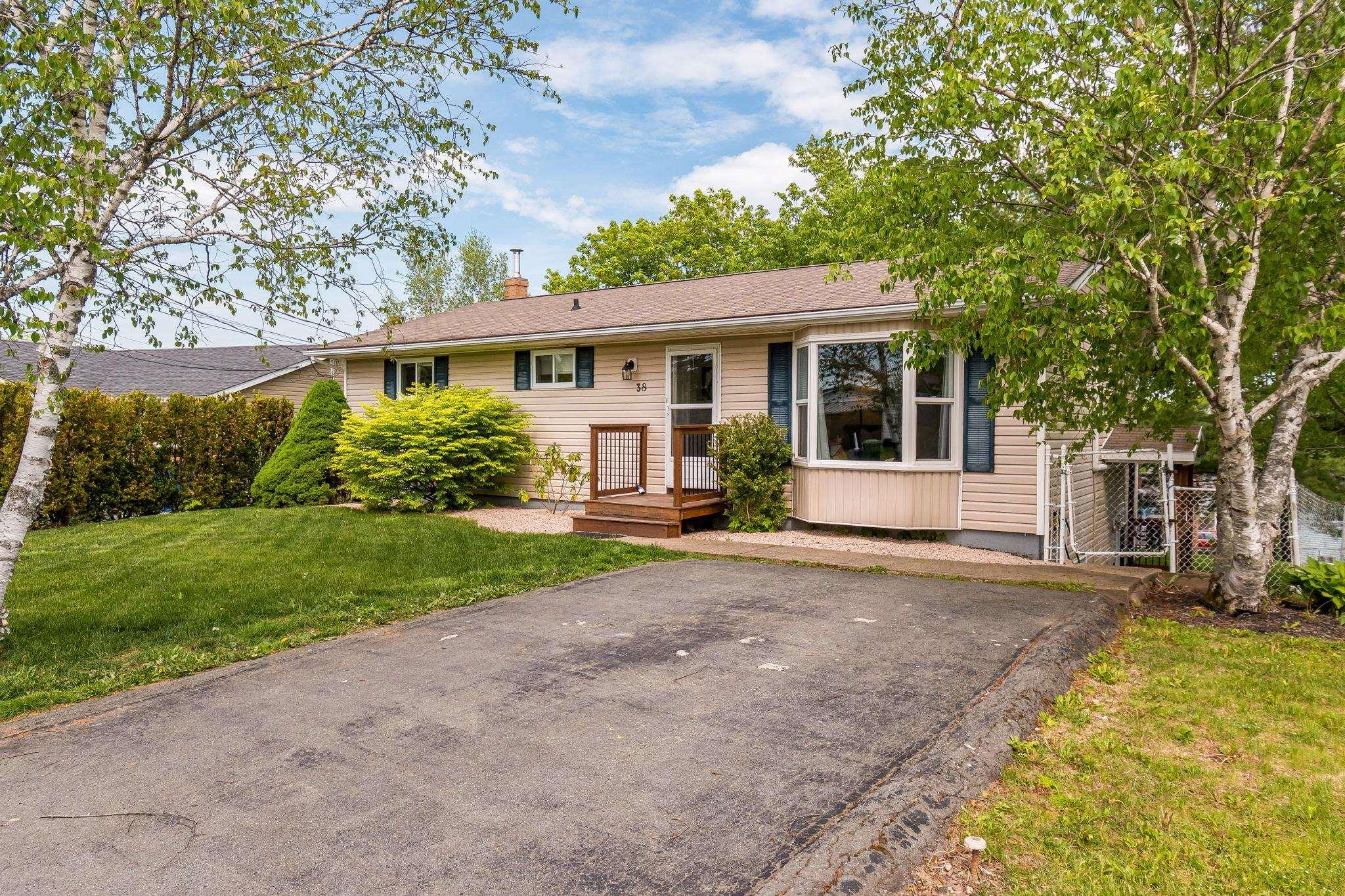 $519,900.00: 38 Ascot Way, Lower Sackville