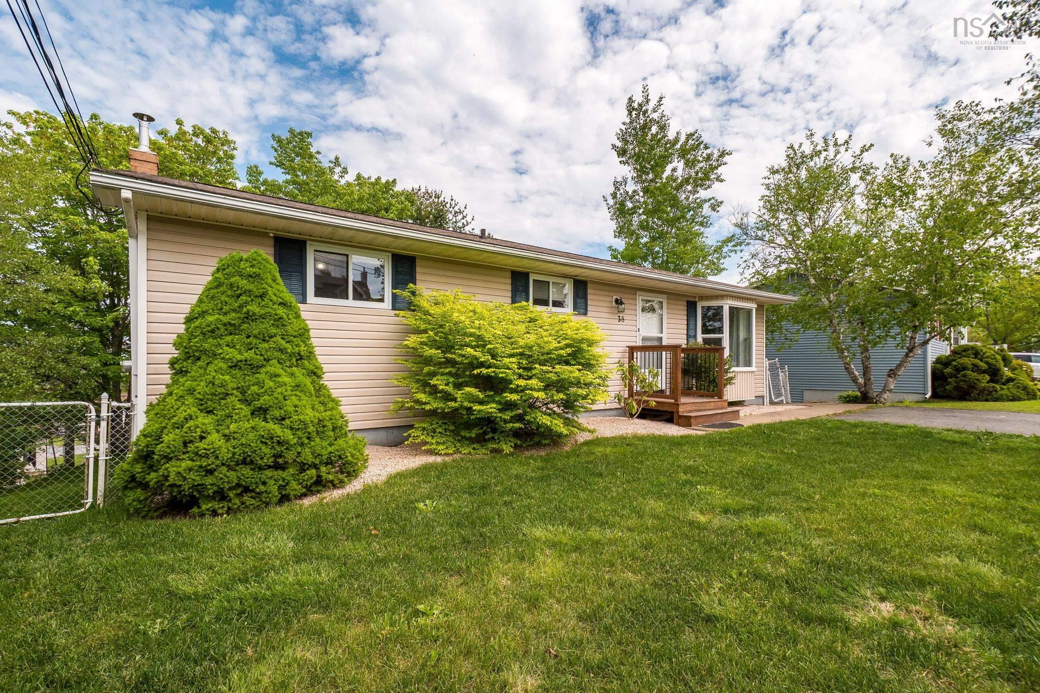 $519,900.00: 38 Ascot Way, Lower Sackville