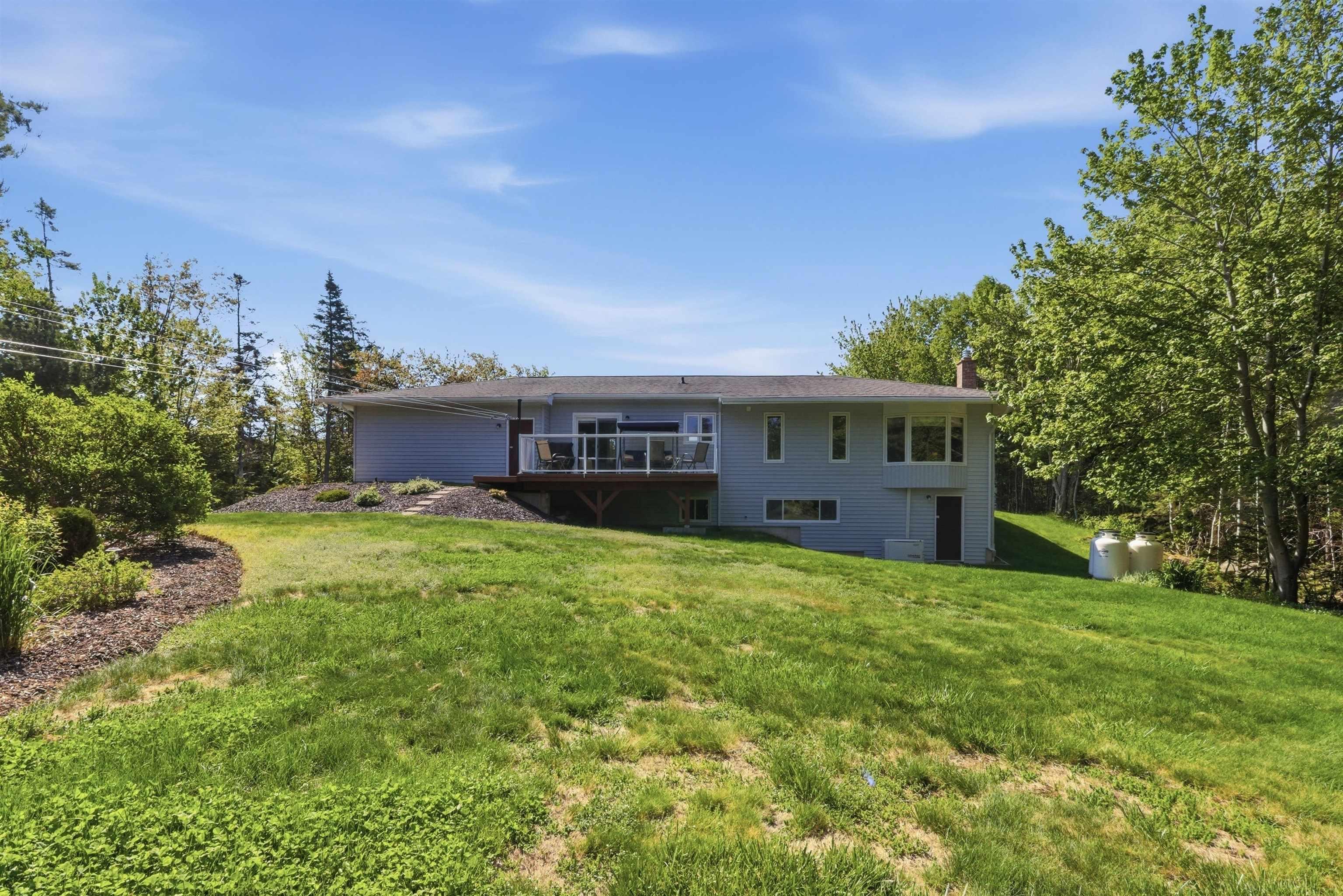 $699,900.00: 5 Juniper Way, Hubley