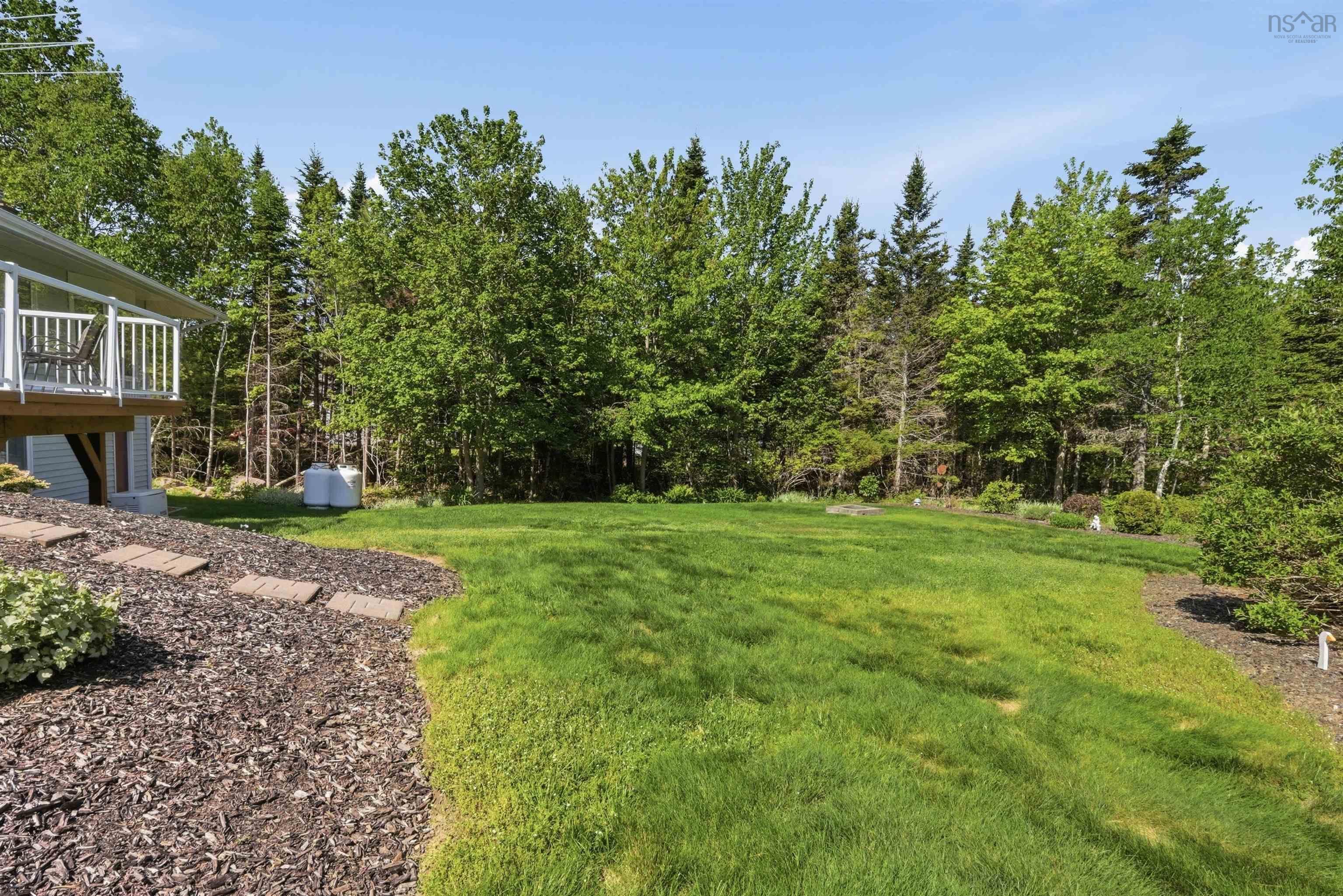 $699,900.00: 5 Juniper Way, Hubley