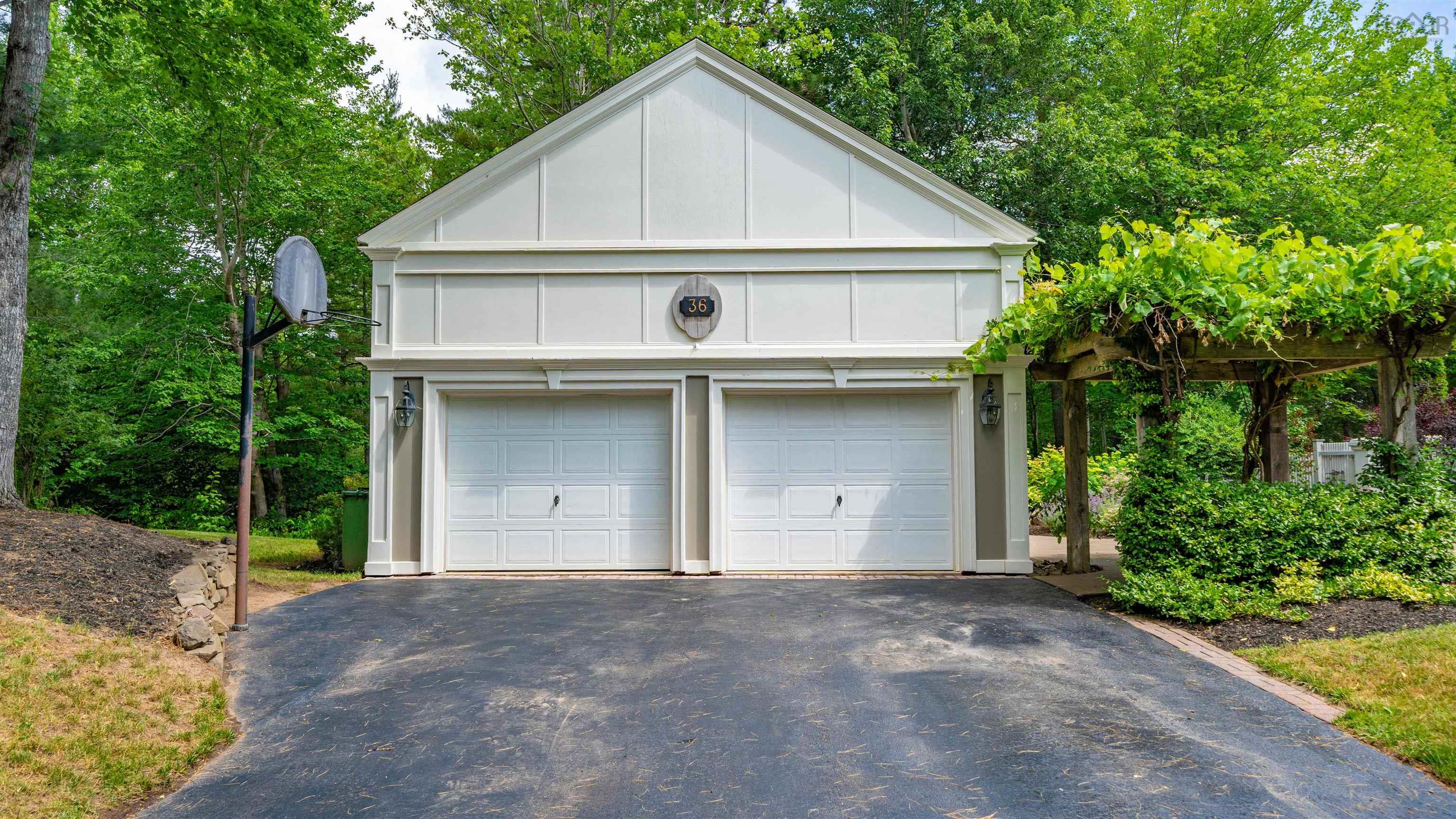 $1,185,000.00: 36 Anderson Blvd.,, Kentville