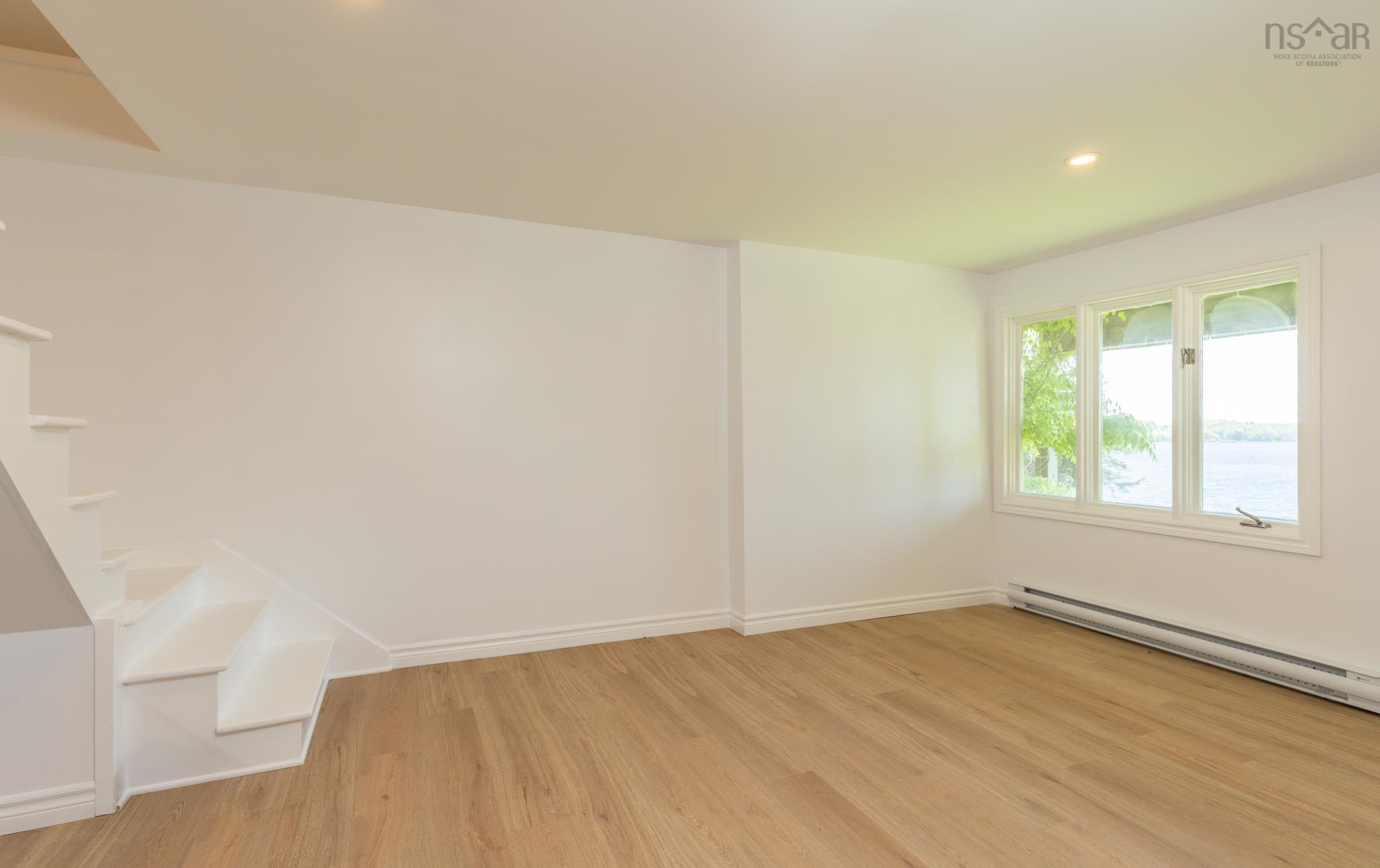 $1,200,000.00: 225 Canaan Road, Canaan