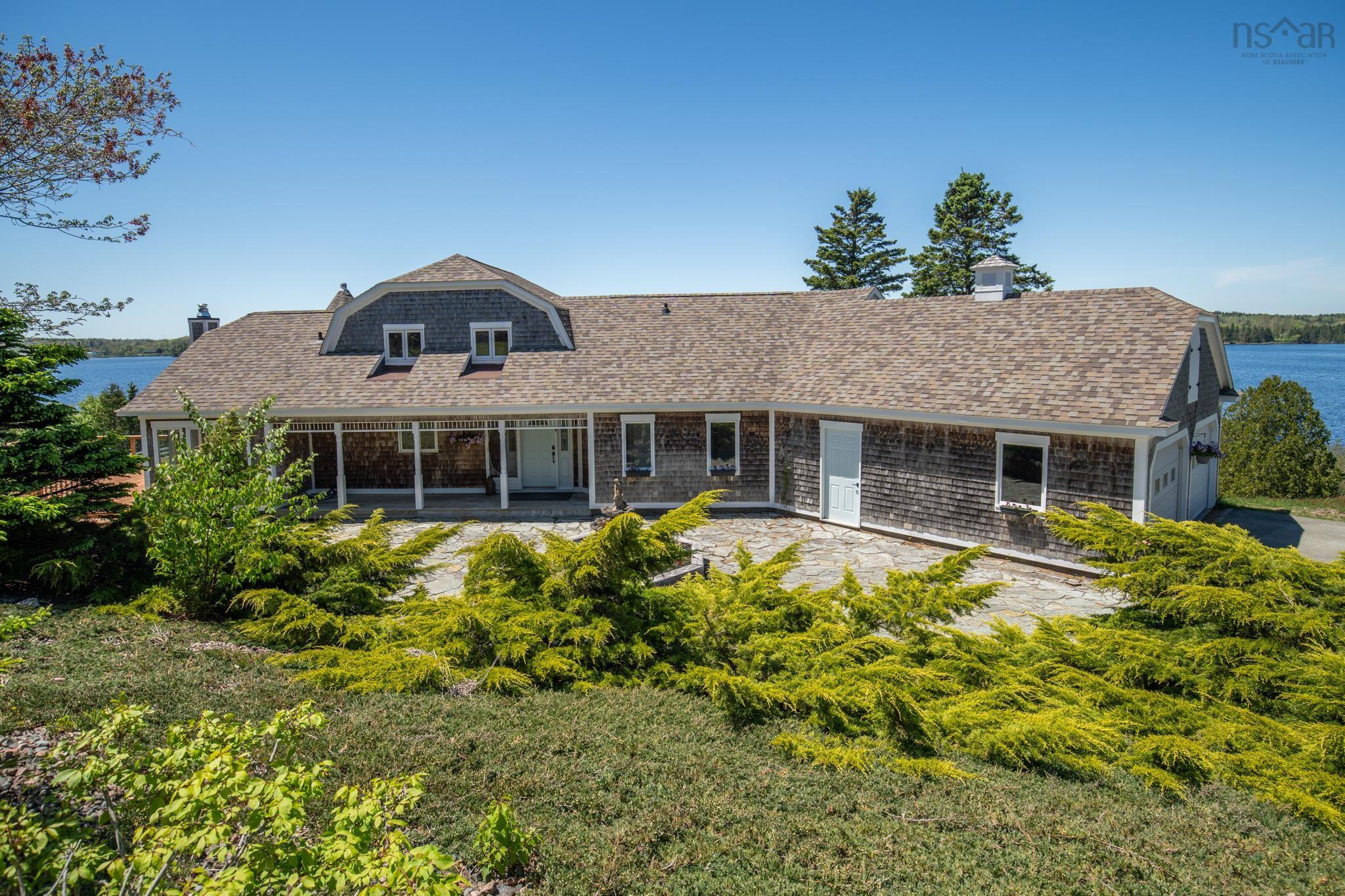 $1,200,000.00: 225 Canaan Road, Canaan