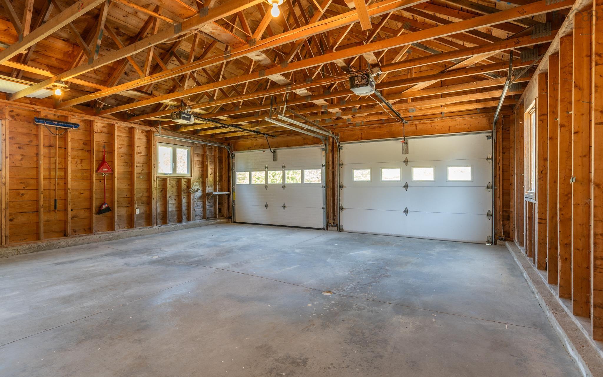 $1,200,000.00: 225 Canaan Road, Canaan