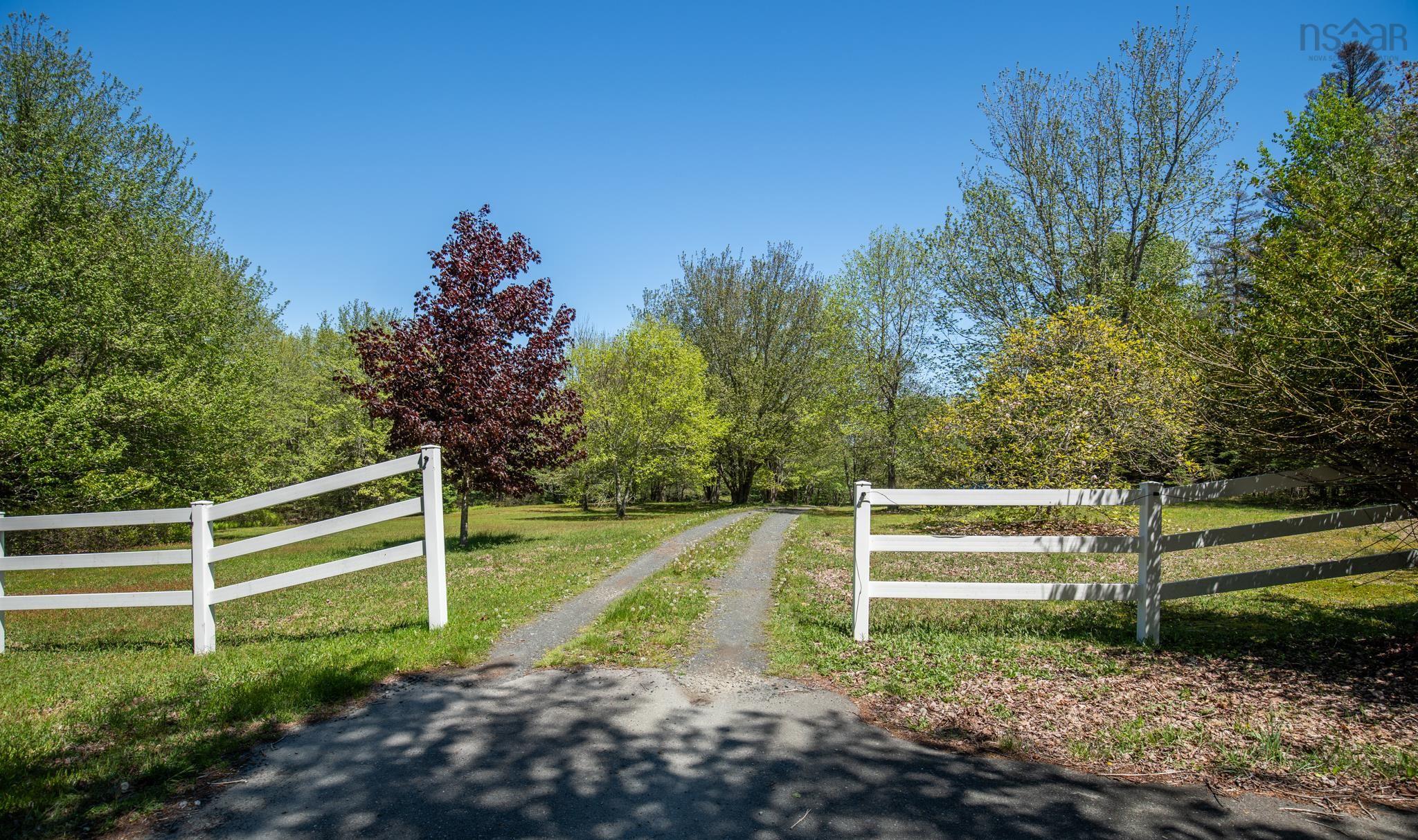 $1,200,000.00: 225 Canaan Road, Canaan