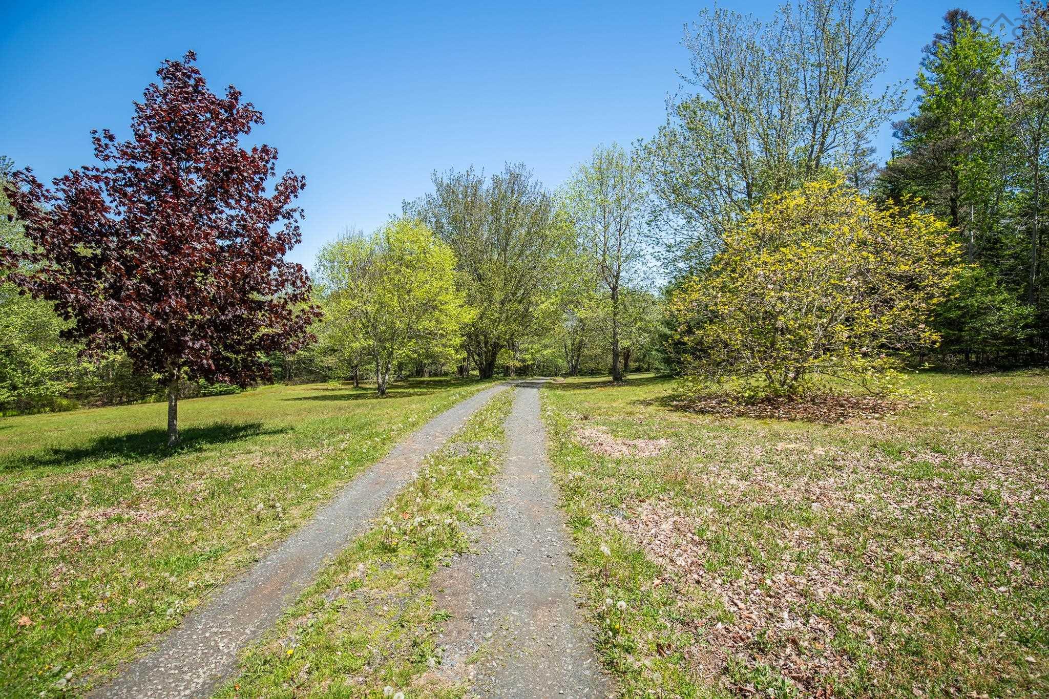 $1,200,000.00: 225 Canaan Road, Canaan