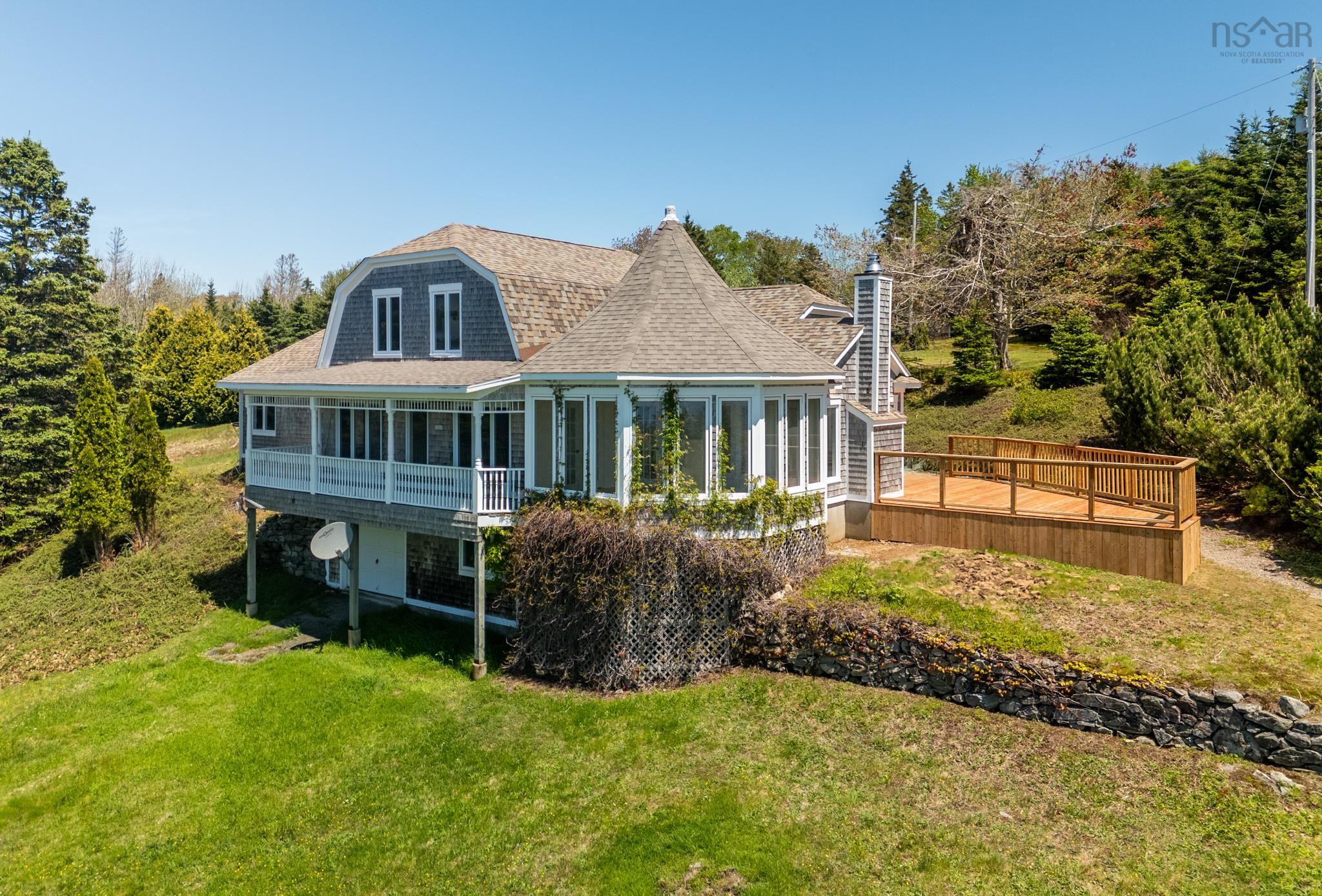 $1,200,000.00: 225 Canaan Road, Canaan