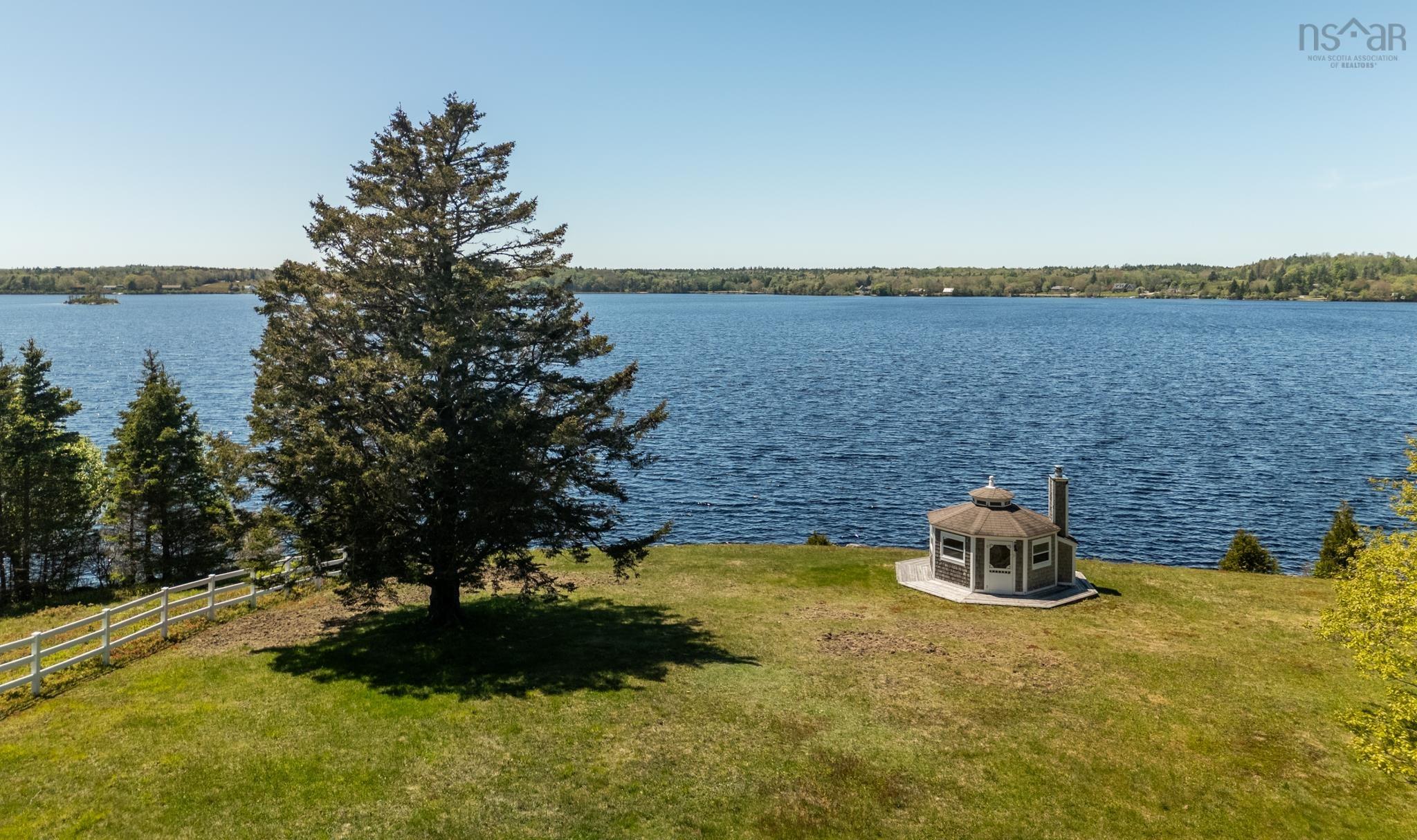 $1,200,000.00: 225 Canaan Road, Canaan