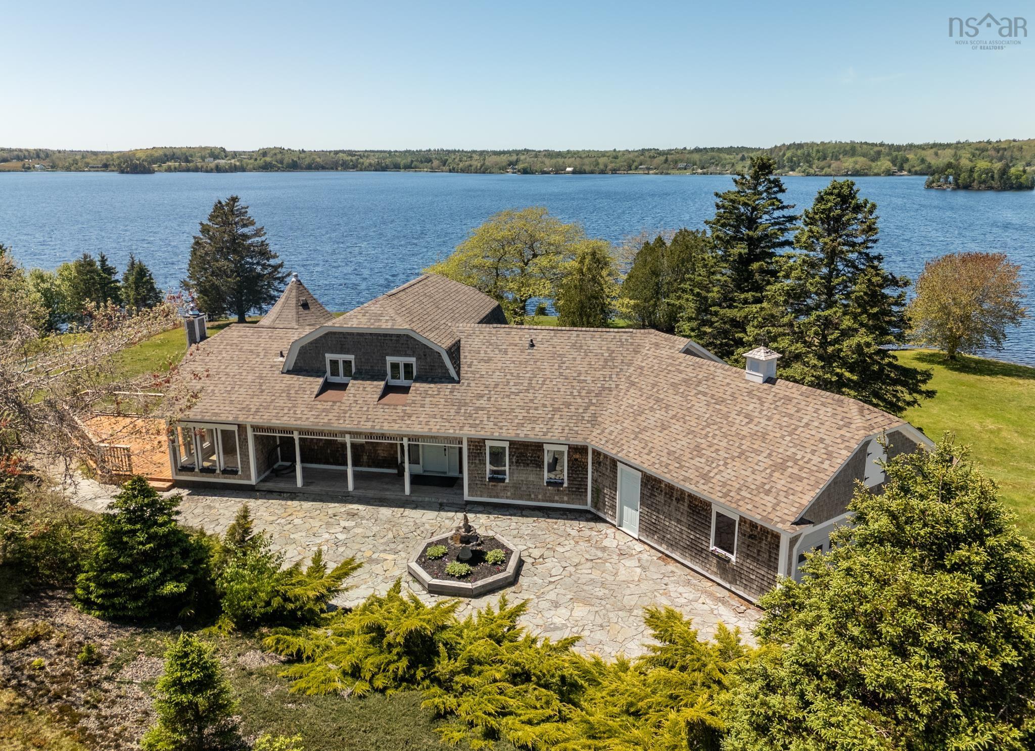 $1,200,000.00: 225 Canaan Road, Canaan
