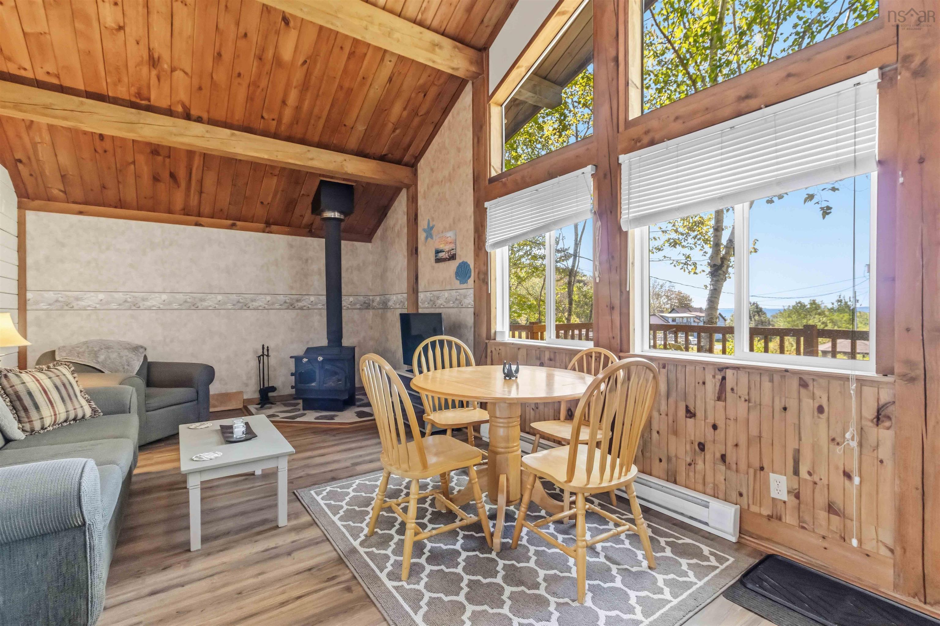 $289,900.00: B4 11 Beach View Lane, Summerville Centre