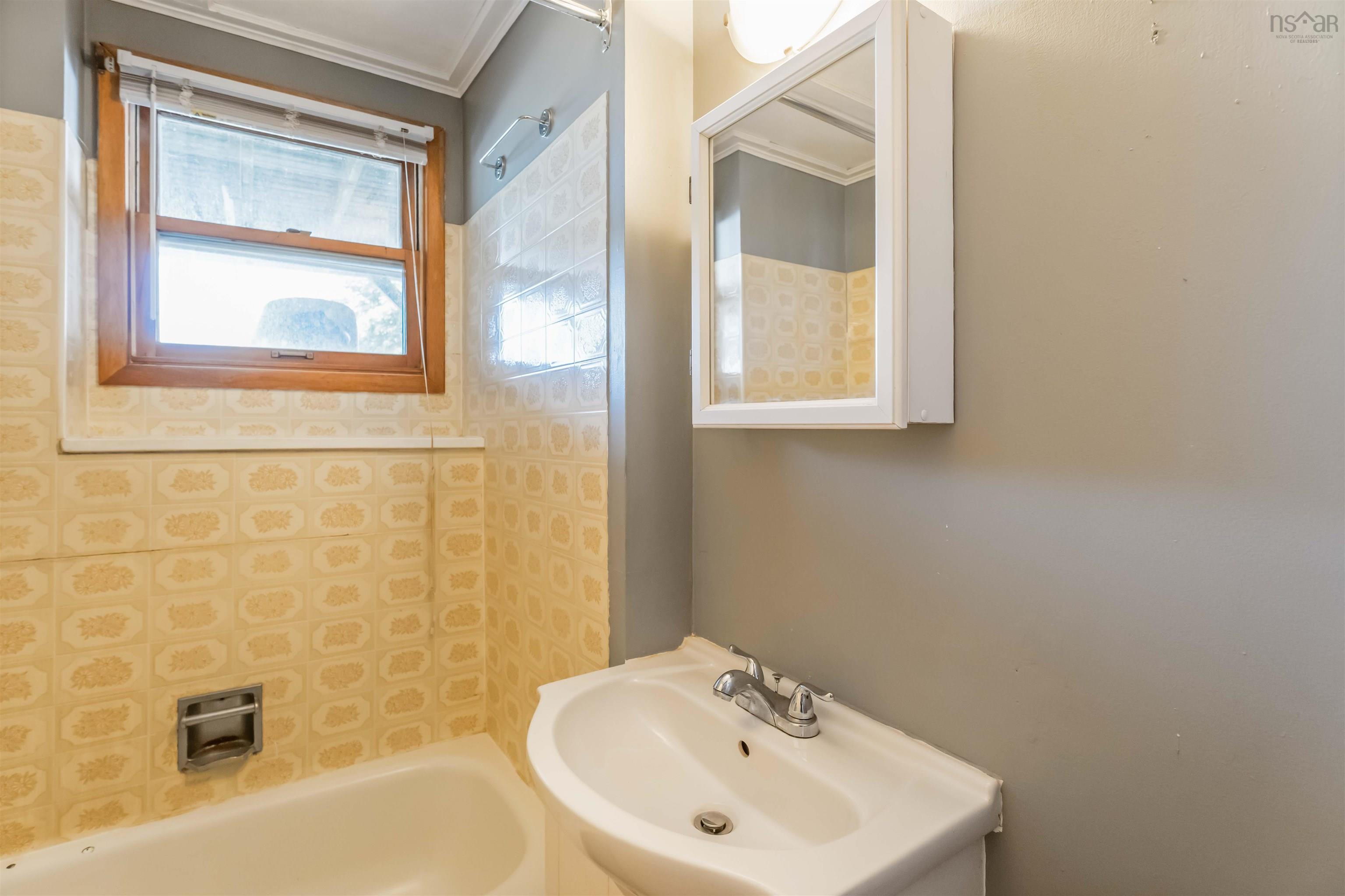 $475,000.00: 265 Black Hole, Sheffield Mills