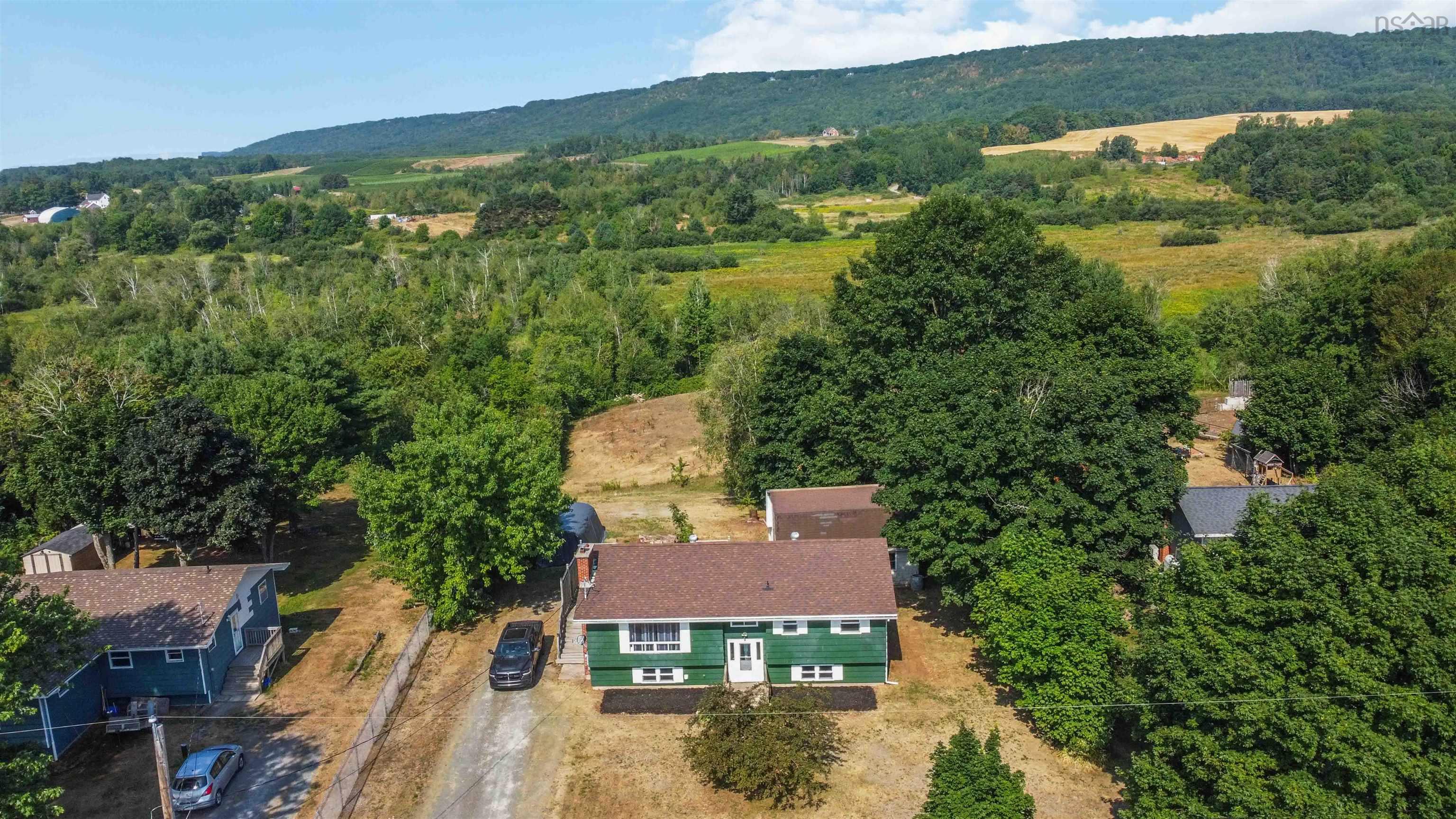 $475,000.00: 265 Black Hole, Sheffield Mills