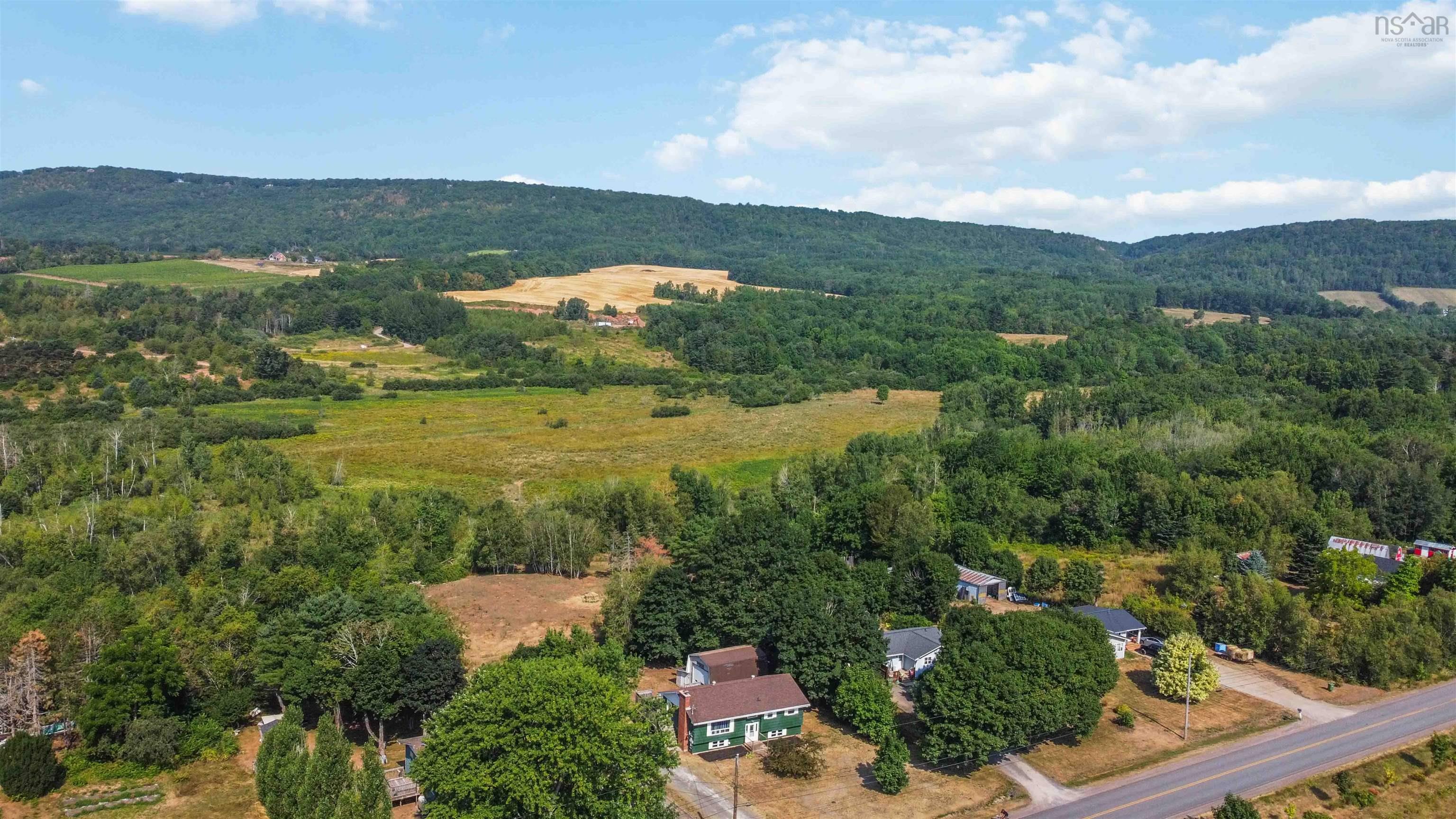 $475,000.00: 265 Black Hole, Sheffield Mills