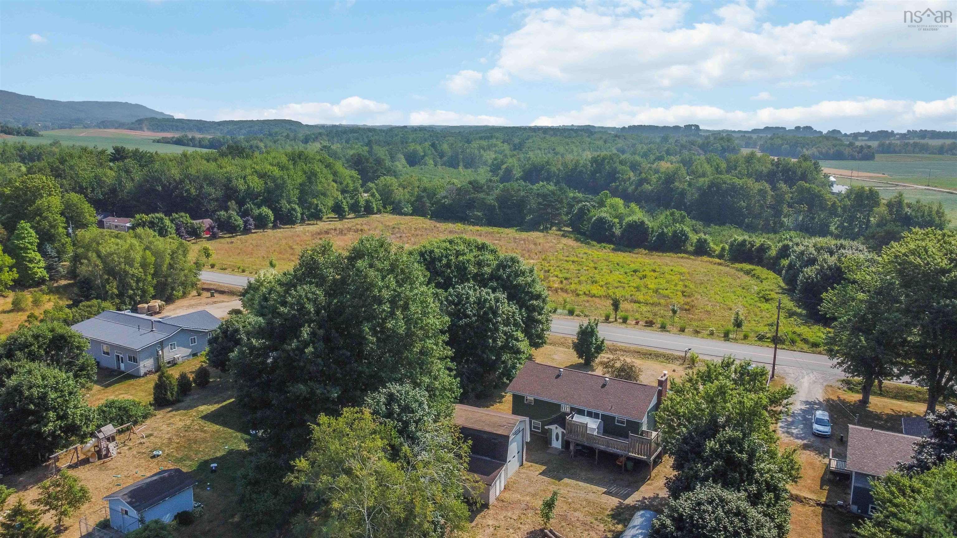 $475,000.00: 265 Black Hole, Sheffield Mills