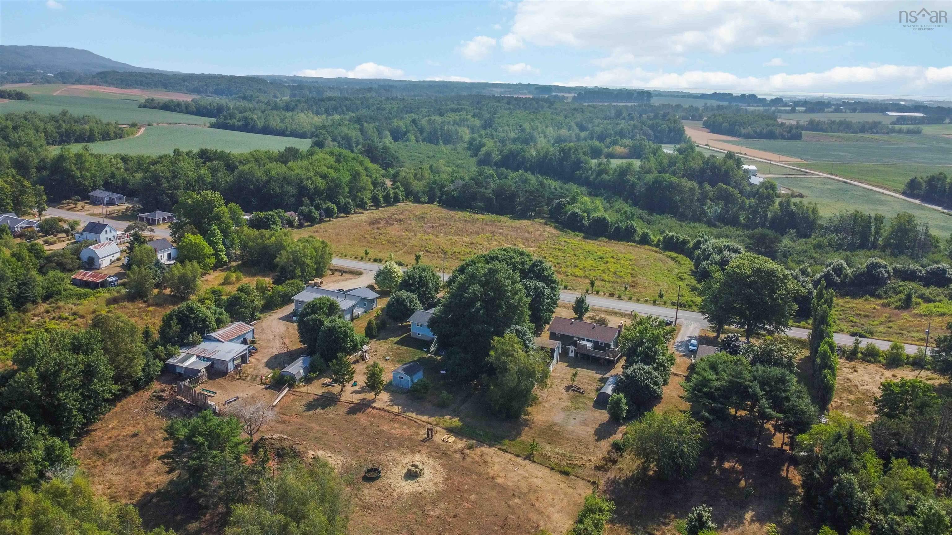 $475,000.00: 265 Black Hole, Sheffield Mills