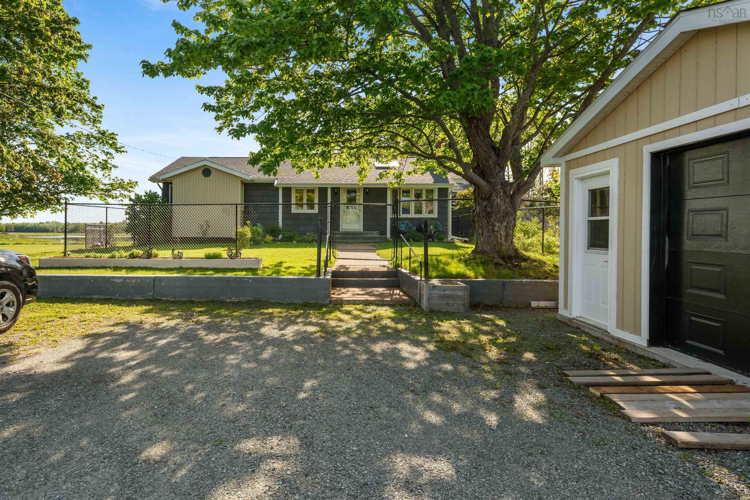 $475,000.00: 860 Granton Abercrombie Road, Abercrombie