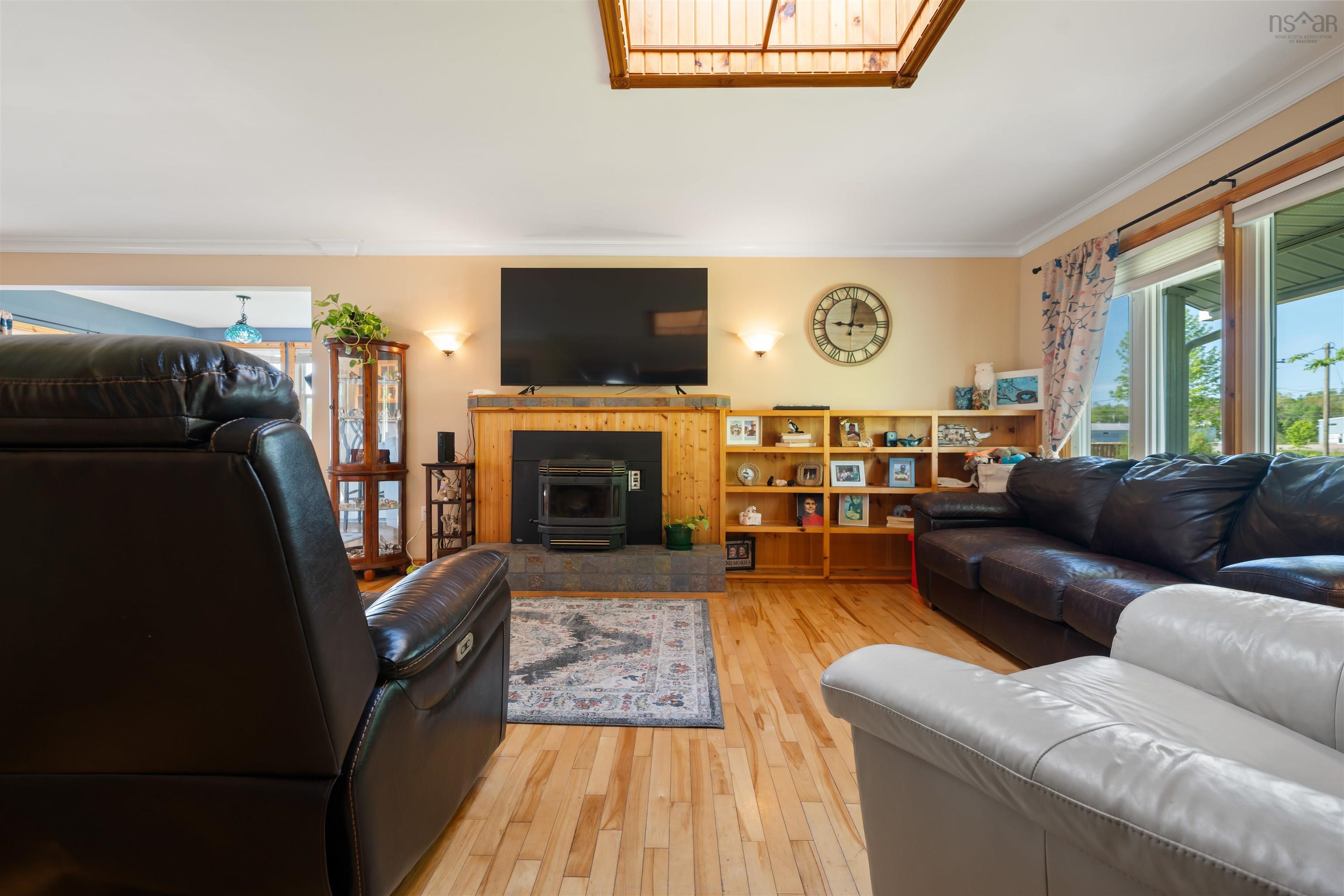 $475,000.00: 860 Granton Abercrombie Road, Abercrombie