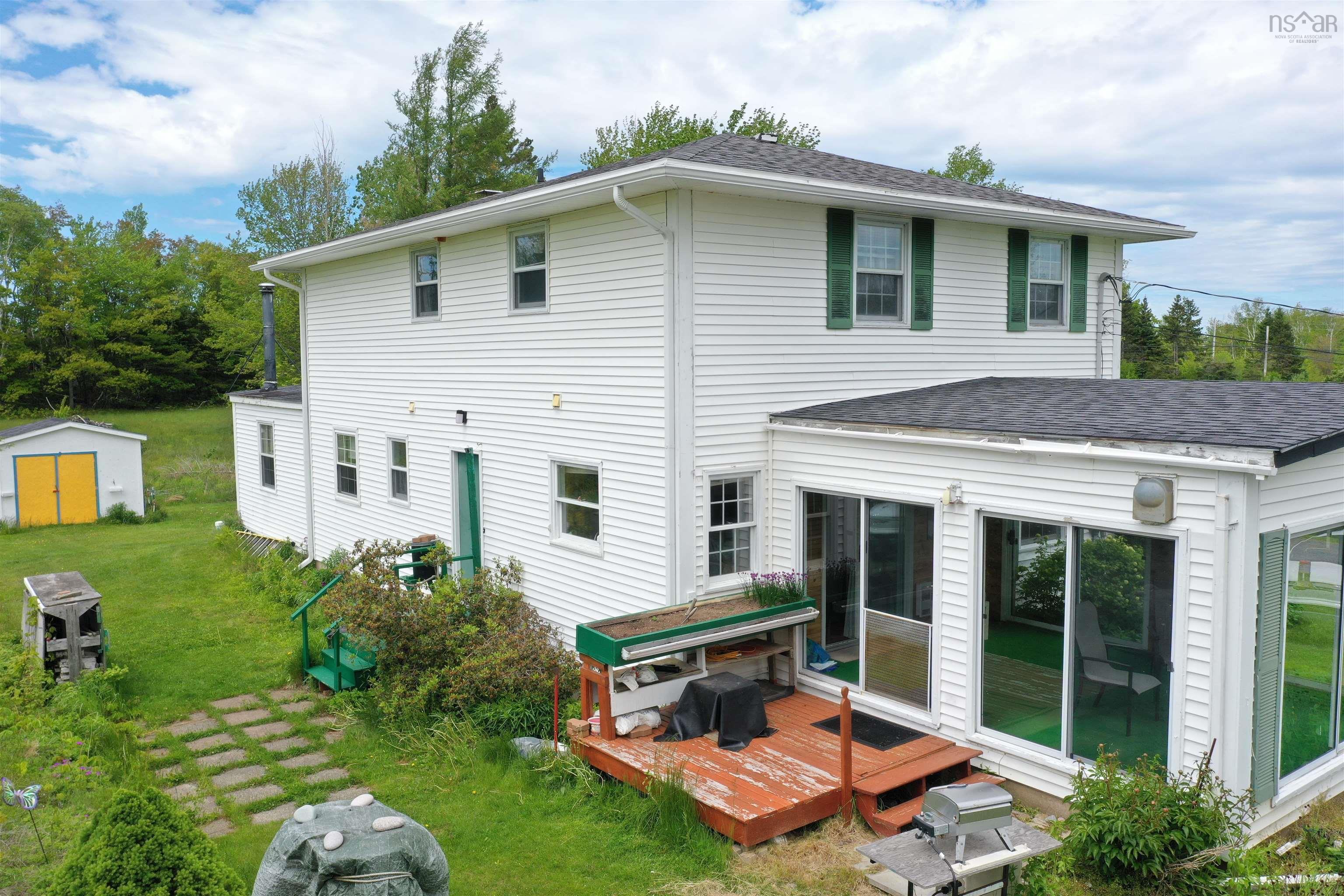 $475,000.00: 5226 Little Harbour Road, Little Harbour