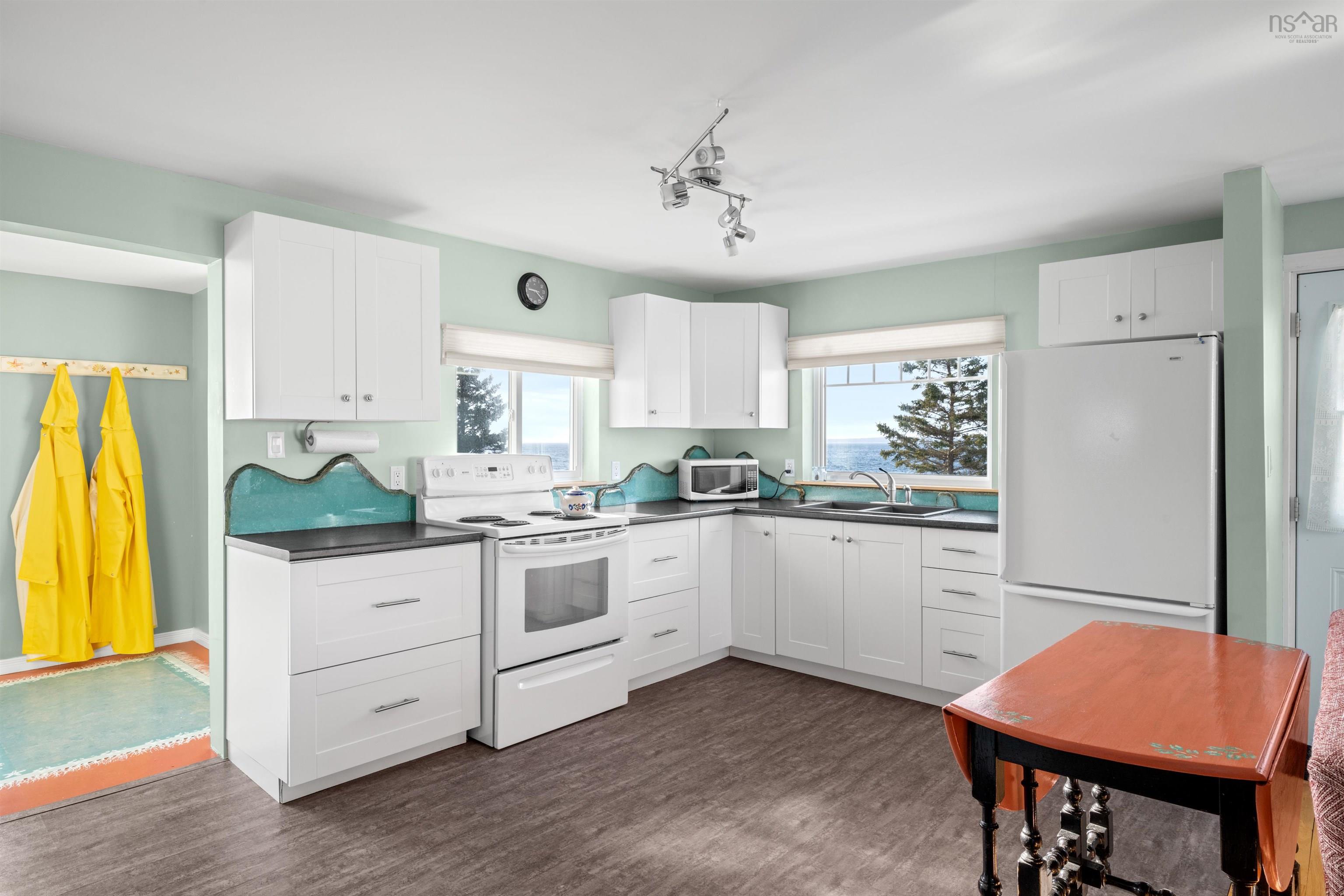 $555,000.00: 125 The Point Road, Blue Rocks