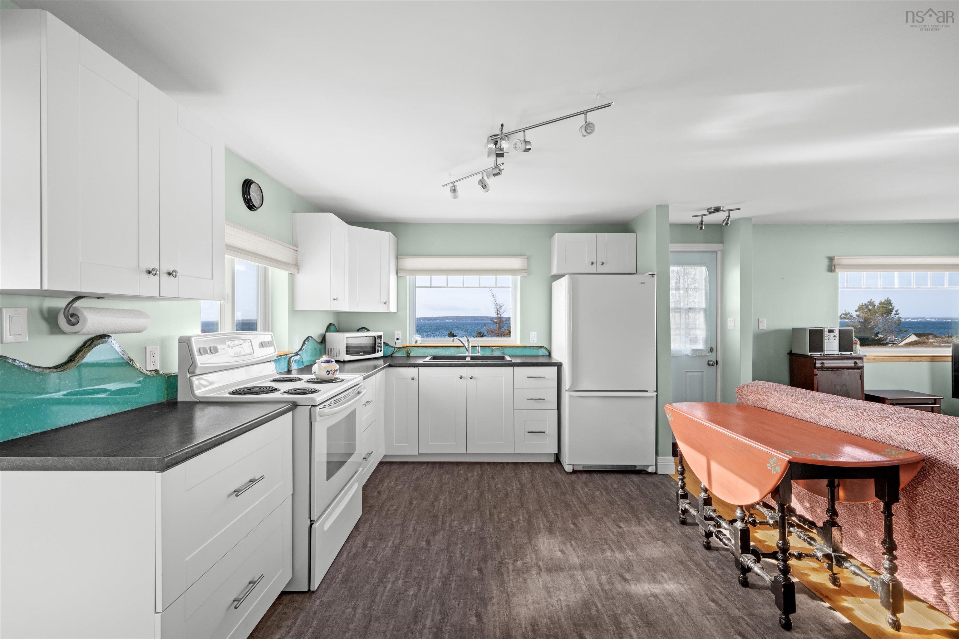 $555,000.00: 125 The Point Road, Blue Rocks