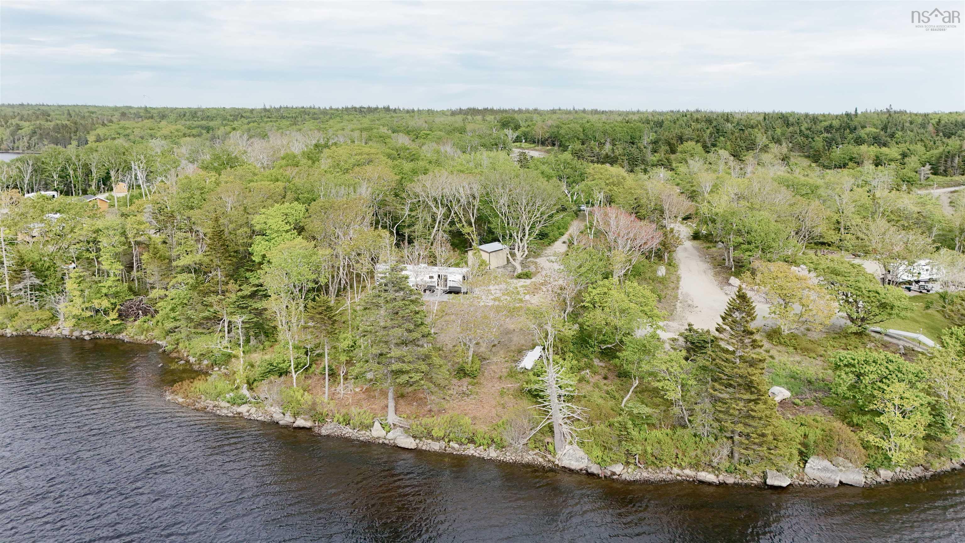 $159,900.00: 21 Caterpillar Loop, Darlings Lake