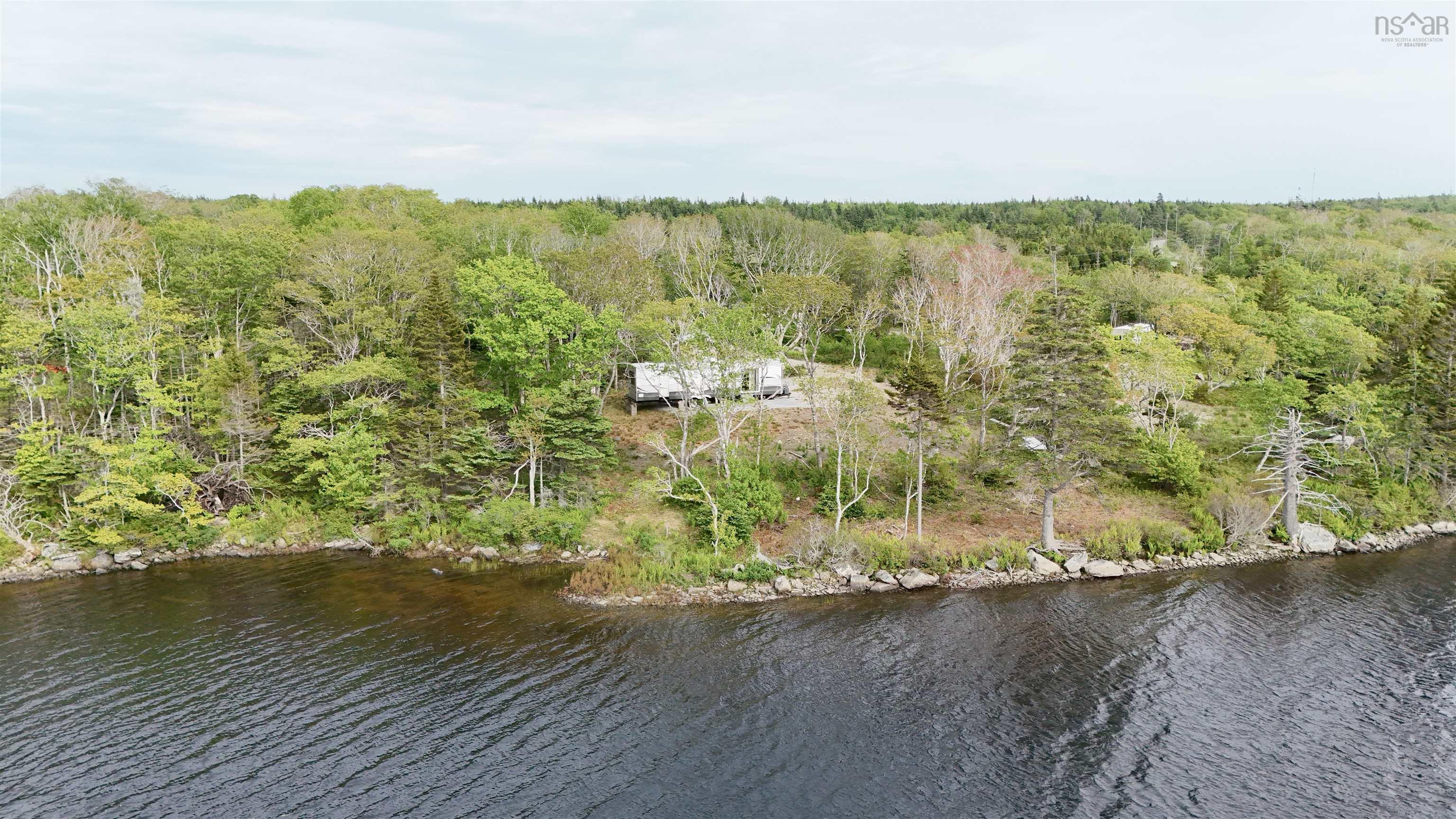 $159,900.00: 21 Caterpillar Loop, Darlings Lake
