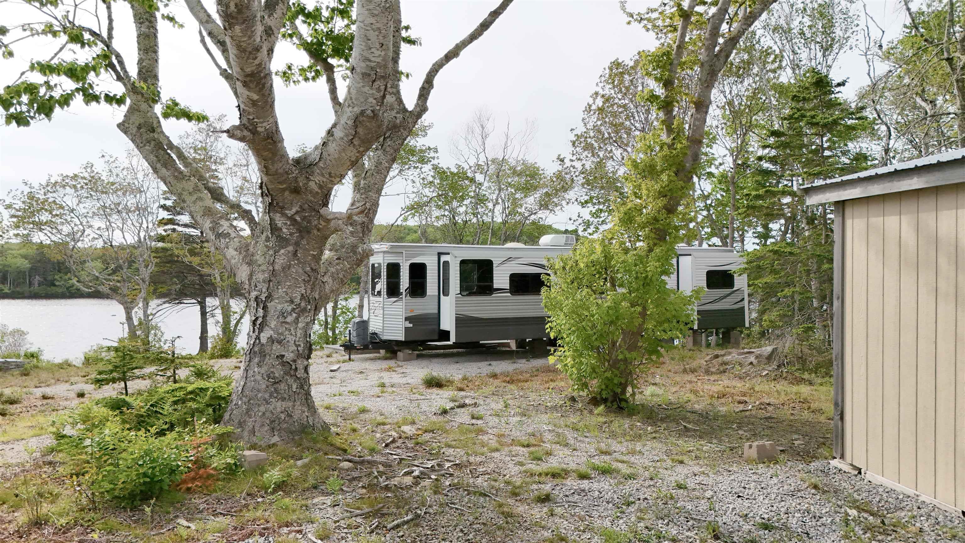$159,900.00: 21 Caterpillar Loop, Darlings Lake
