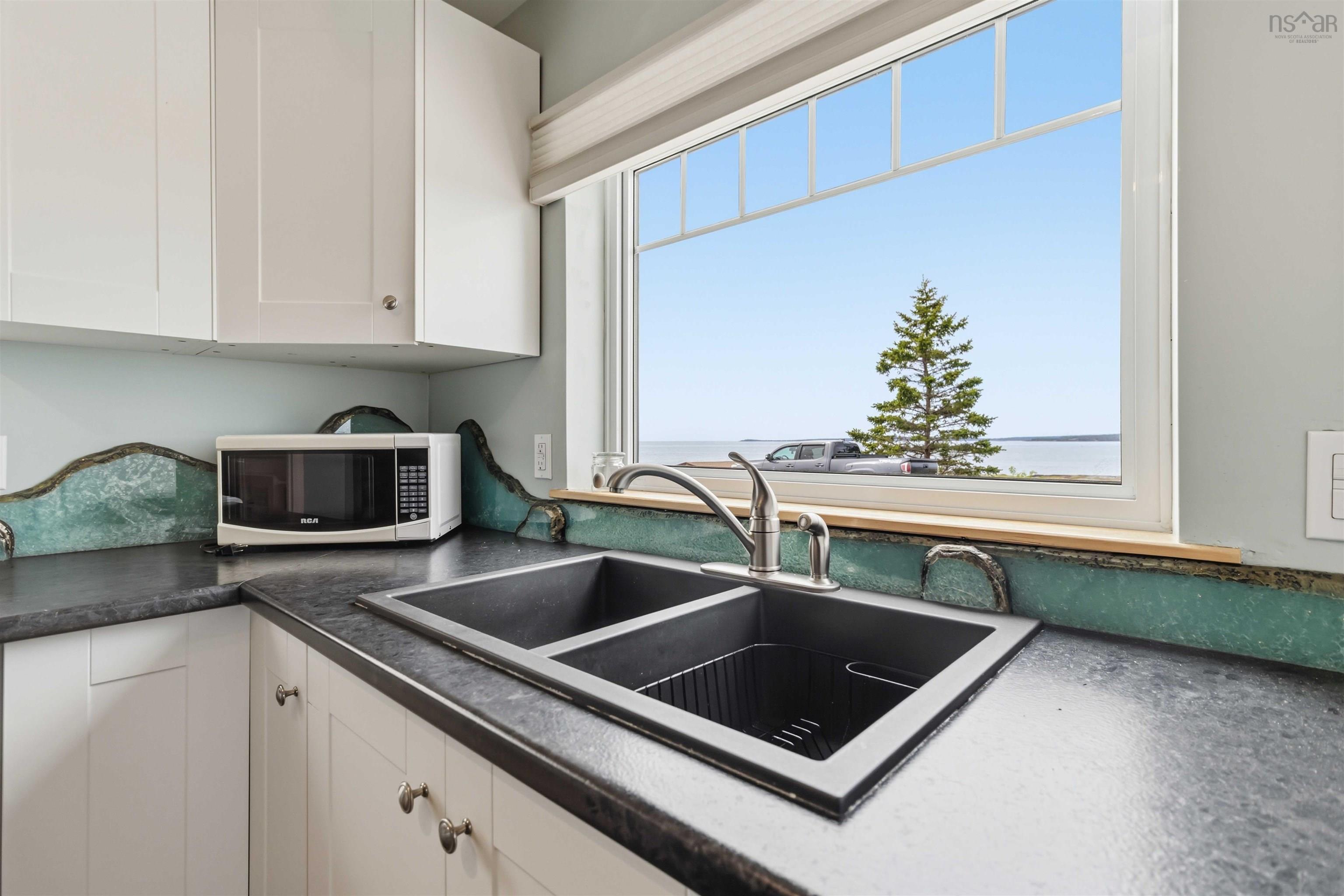 $555,000.00: 125 The Point Road, Blue Rocks