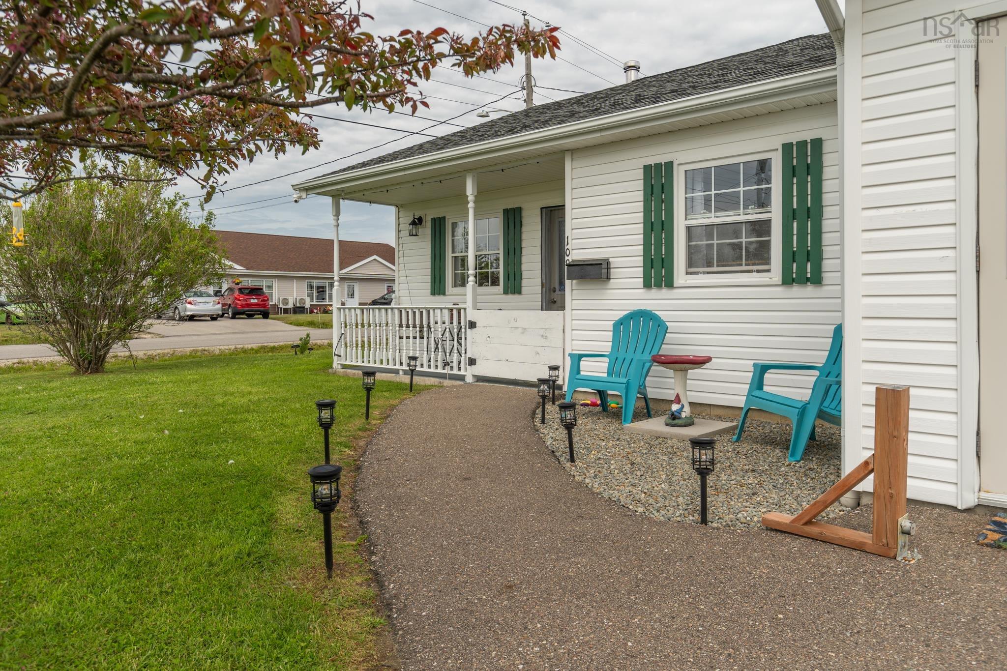$269,500.00: 109 South East Street, Yarmouth